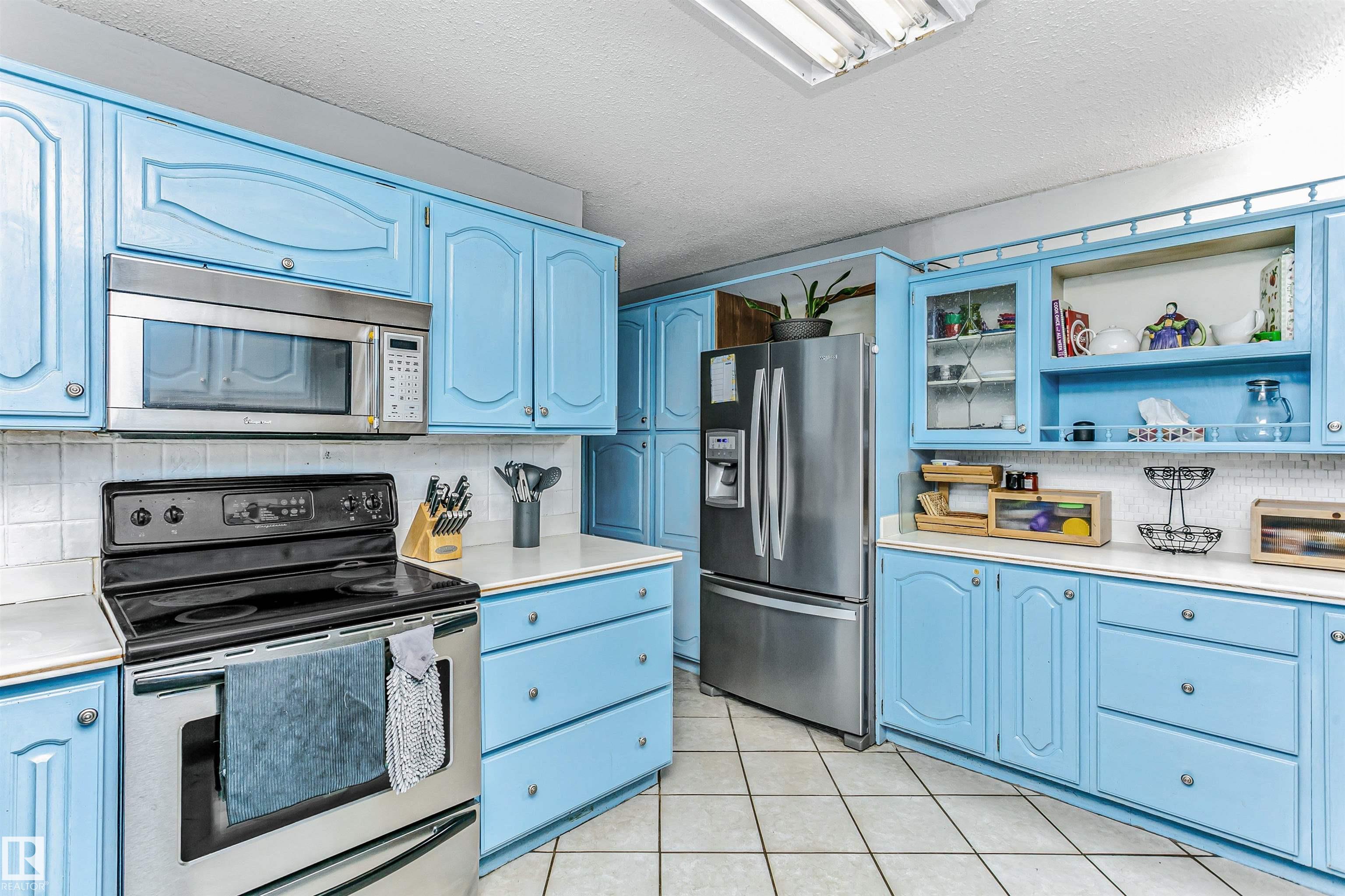 Photo 19 at 3 Gosset Place, Broxton Park, Spruce Grove