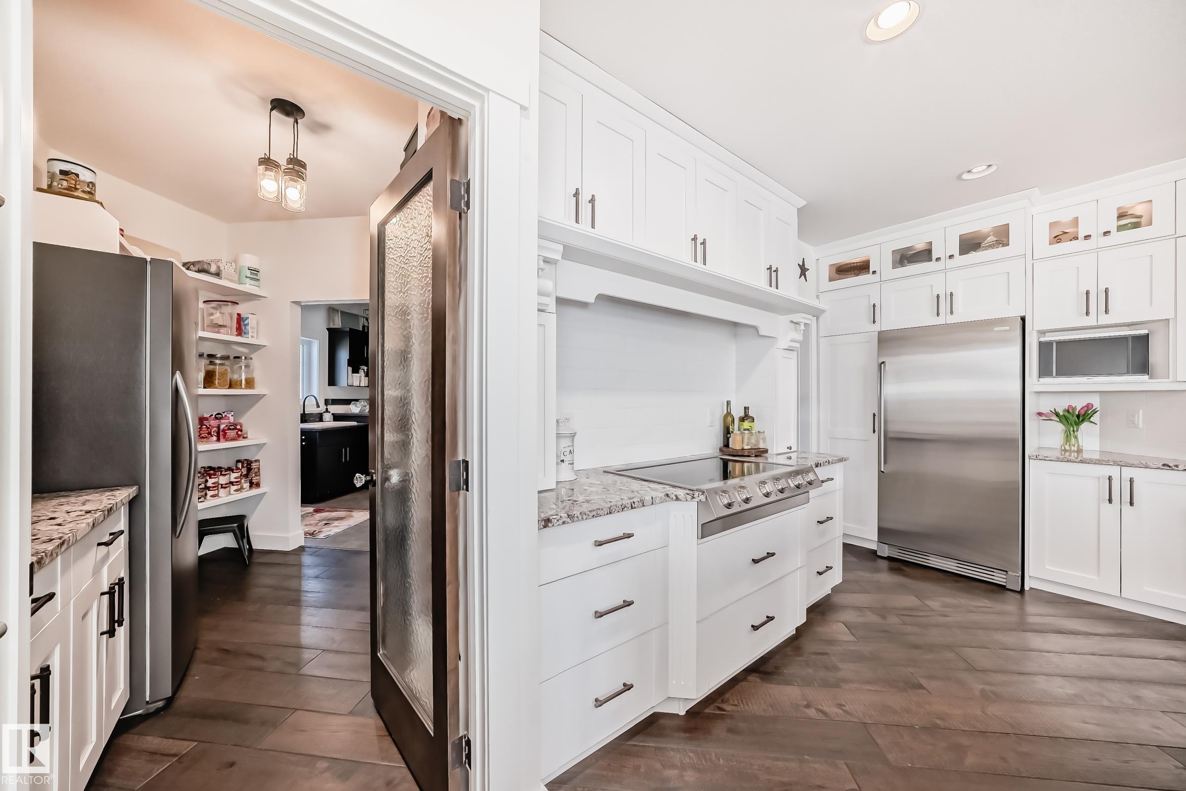 Photo 16 at 16 - 53226 Rge Road 261, Helenslea Estates, Rural Parkland County