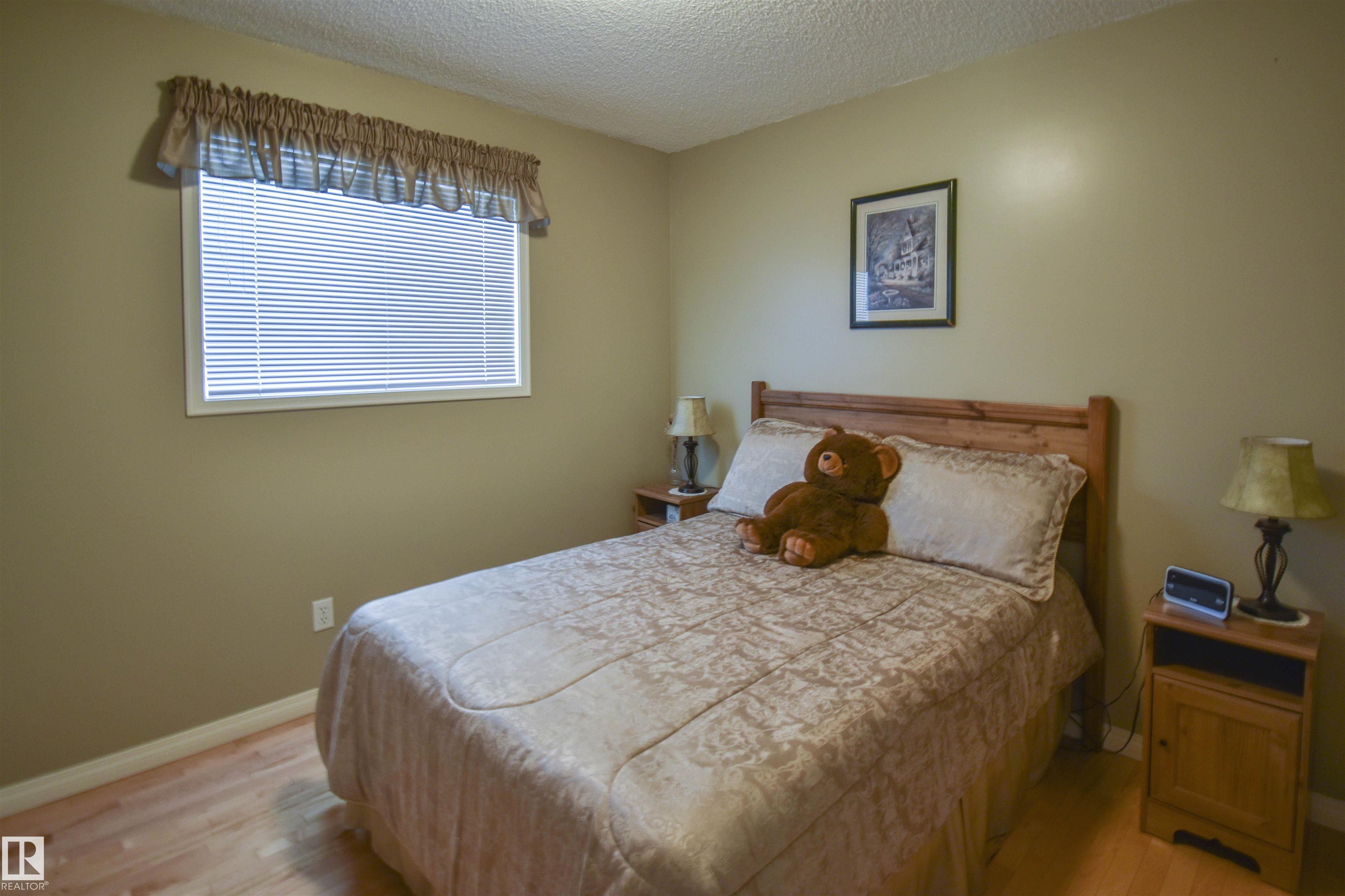 Photo 19 at 1 Heritage point(e), Heritage Estates, Stony Plain