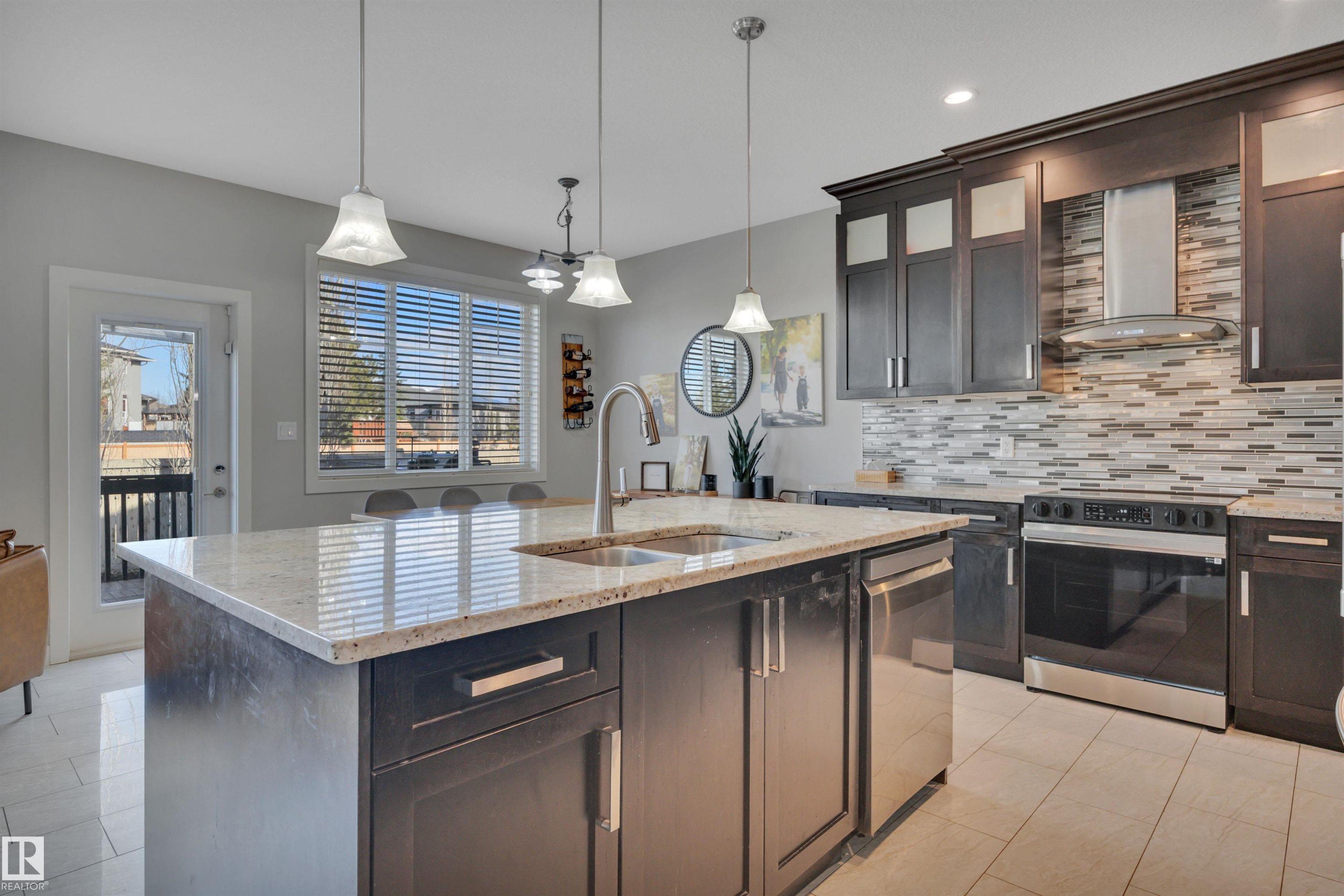 Photo 14 at 41 Sutherland Street, Suntree, Leduc