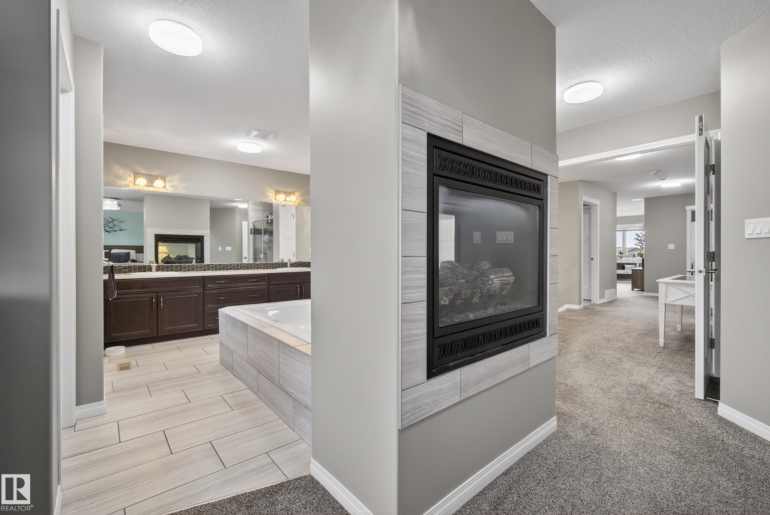 Photo 31 at 2110 53 Street SW, Walker, Edmonton