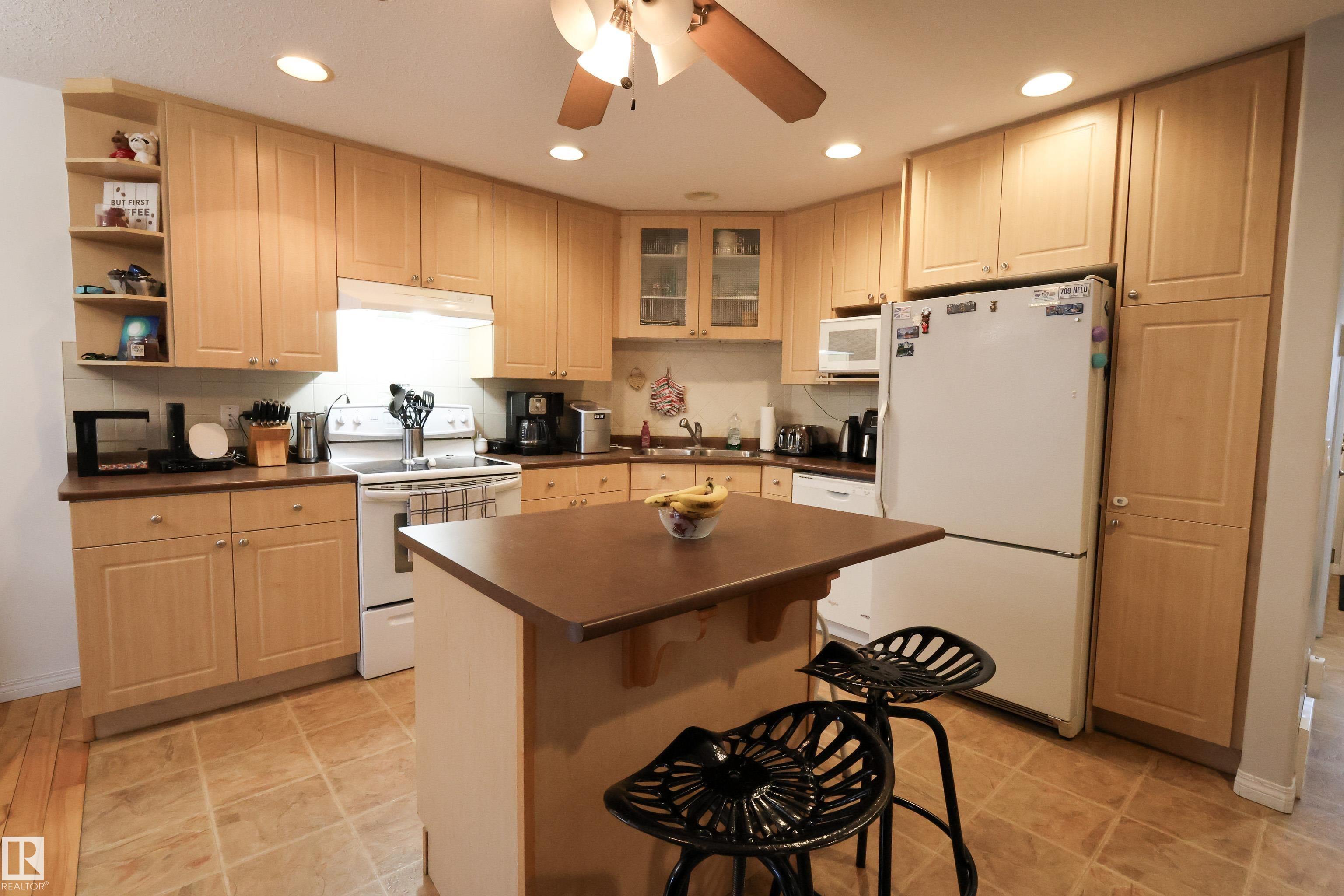 9913 102 Avenue, Morinville