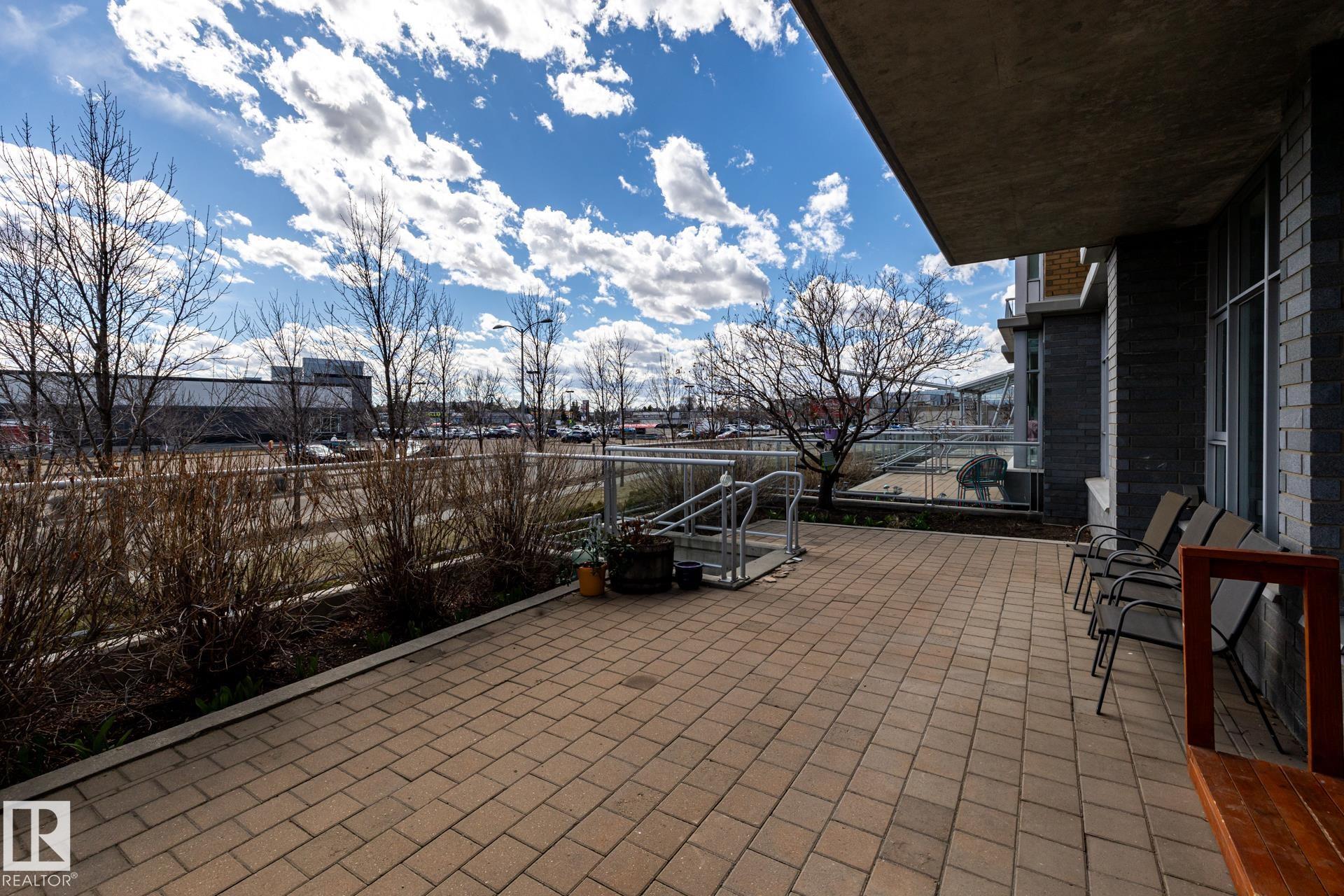 https://zimg.paragon.ice.com/ParagonImages/Property/PM/RAE/225396547/38/0/0/78c949f8a390dc08131d760e8fee786f/1/6cc900c935b6c75721c1398af17fa9ce/225396547-7b5c3dcf-c55c-445d-b09e-82589d9f0512.JPG