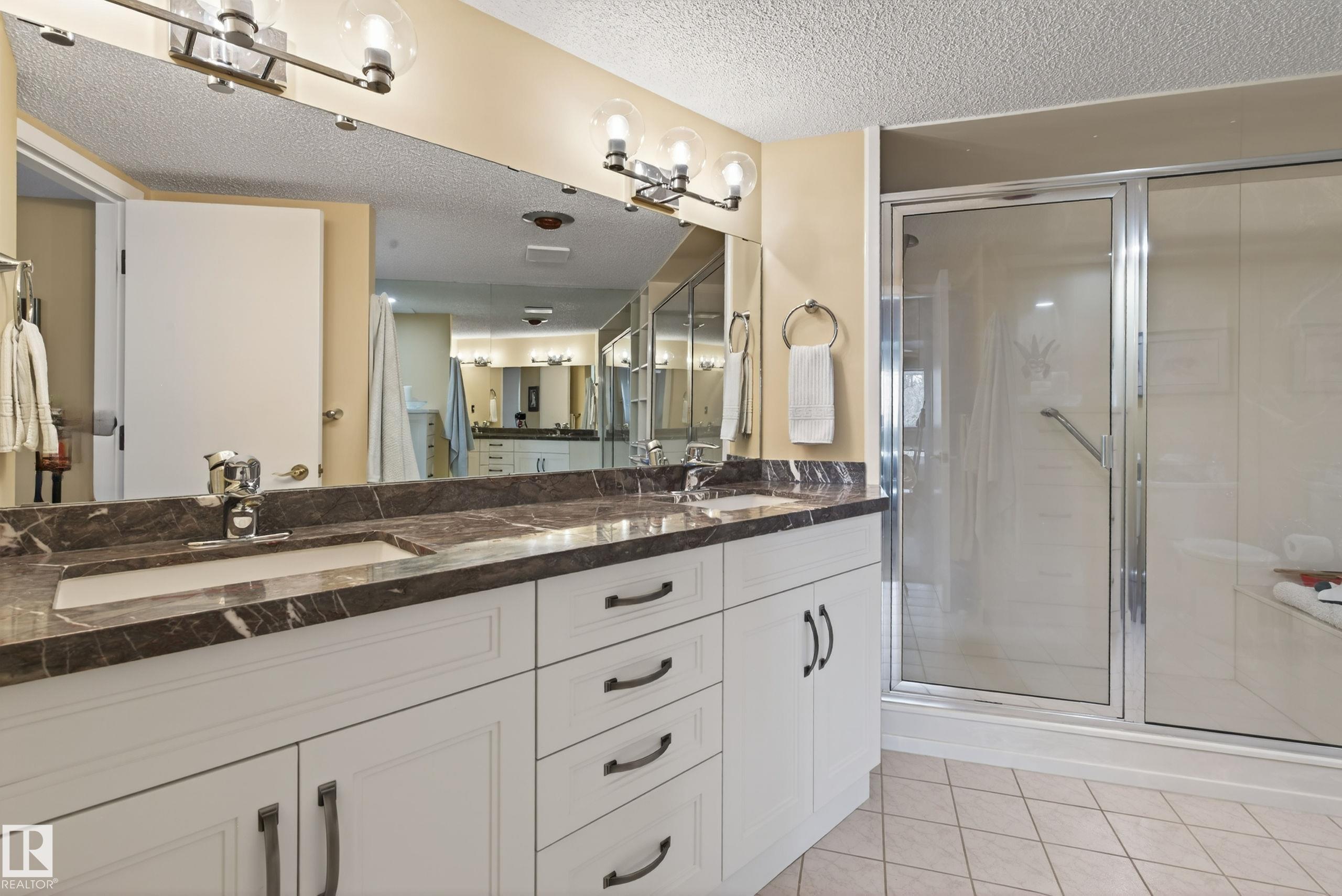 https://zimg.paragon.ice.com/ParagonImages/Property/PM/RAE/225396548/26/0/0/c772a92792c1d2d2d0ceedfb46c32bed/1/7a513b53446d2530c4bc0a2f2b10b5b5/225396548-059aca79-e0de-4dbc-9e63-792089ed7910.JPG