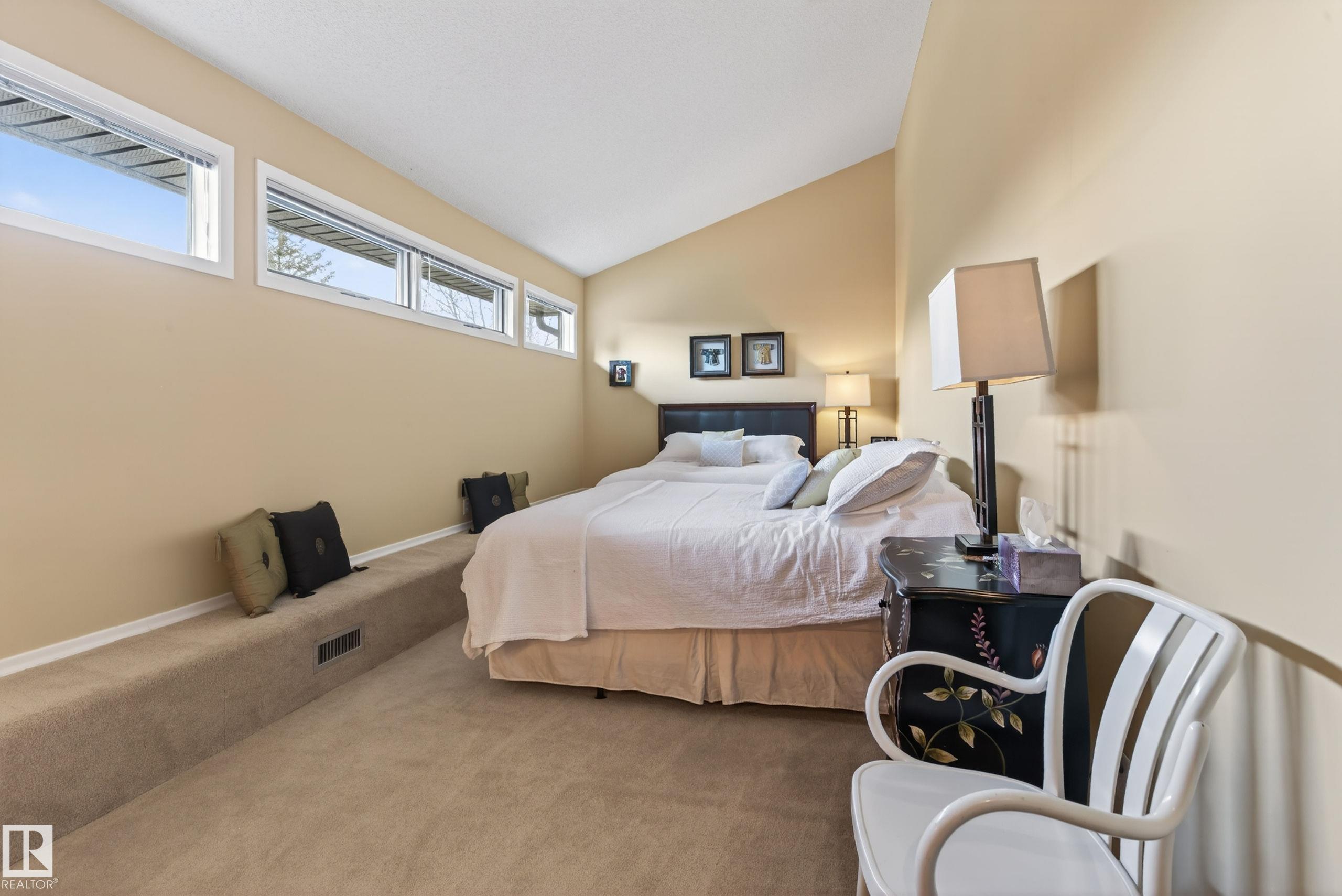 https://zimg.paragon.ice.com/ParagonImages/Property/PM/RAE/225396548/28/0/0/14d5118b6cf5f174e05579b95619c346/1/7a513b53446d2530c4bc0a2f2b10b5b5/225396548-69102218-2a22-46fc-bfed-b9e7435061ee.JPG