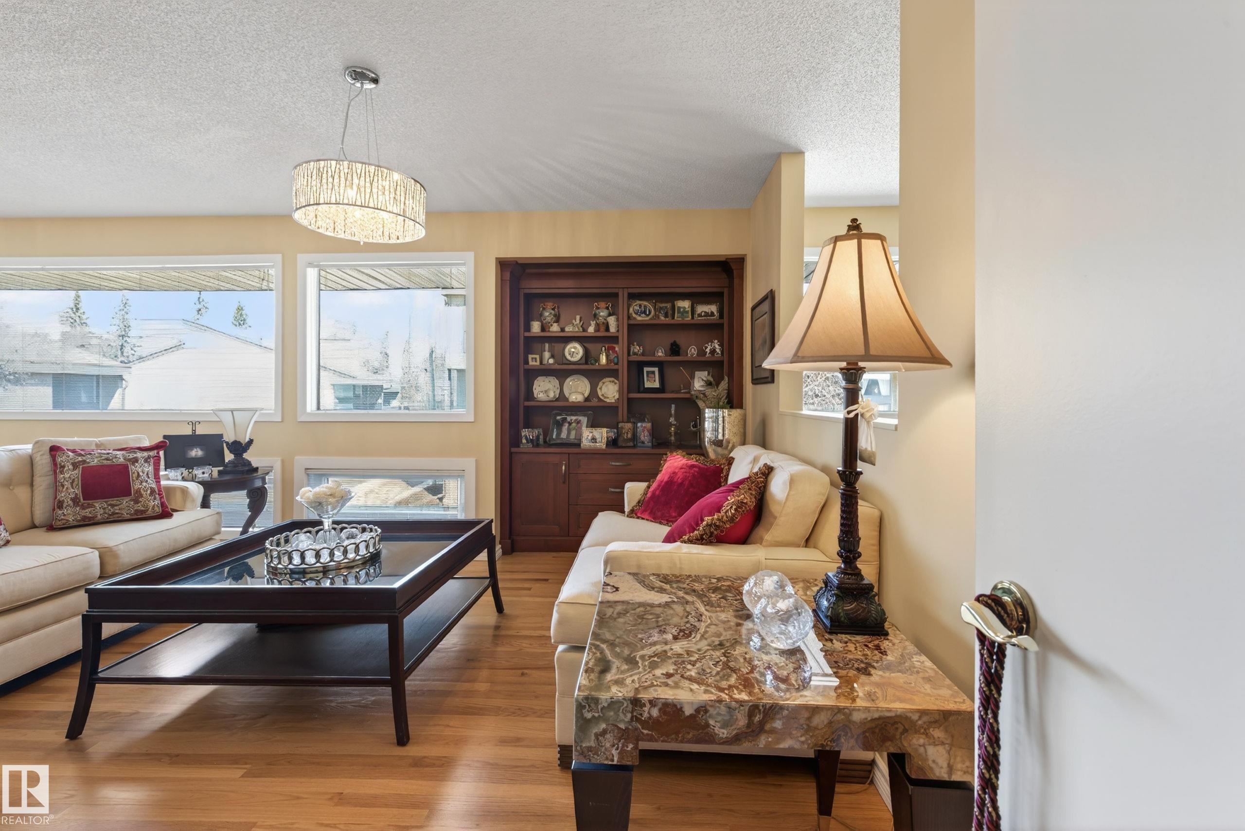 Picture for 76 WILLOW WY NW