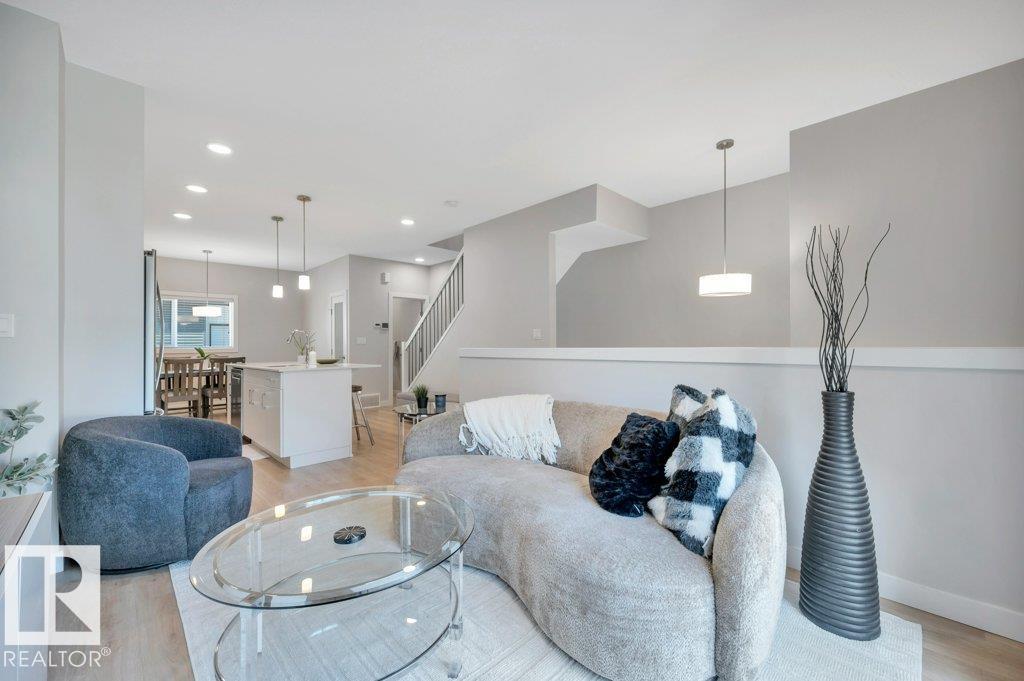 Photo 8 at 5 - 1729 Keene Crescent SW, Keswick, Edmonton