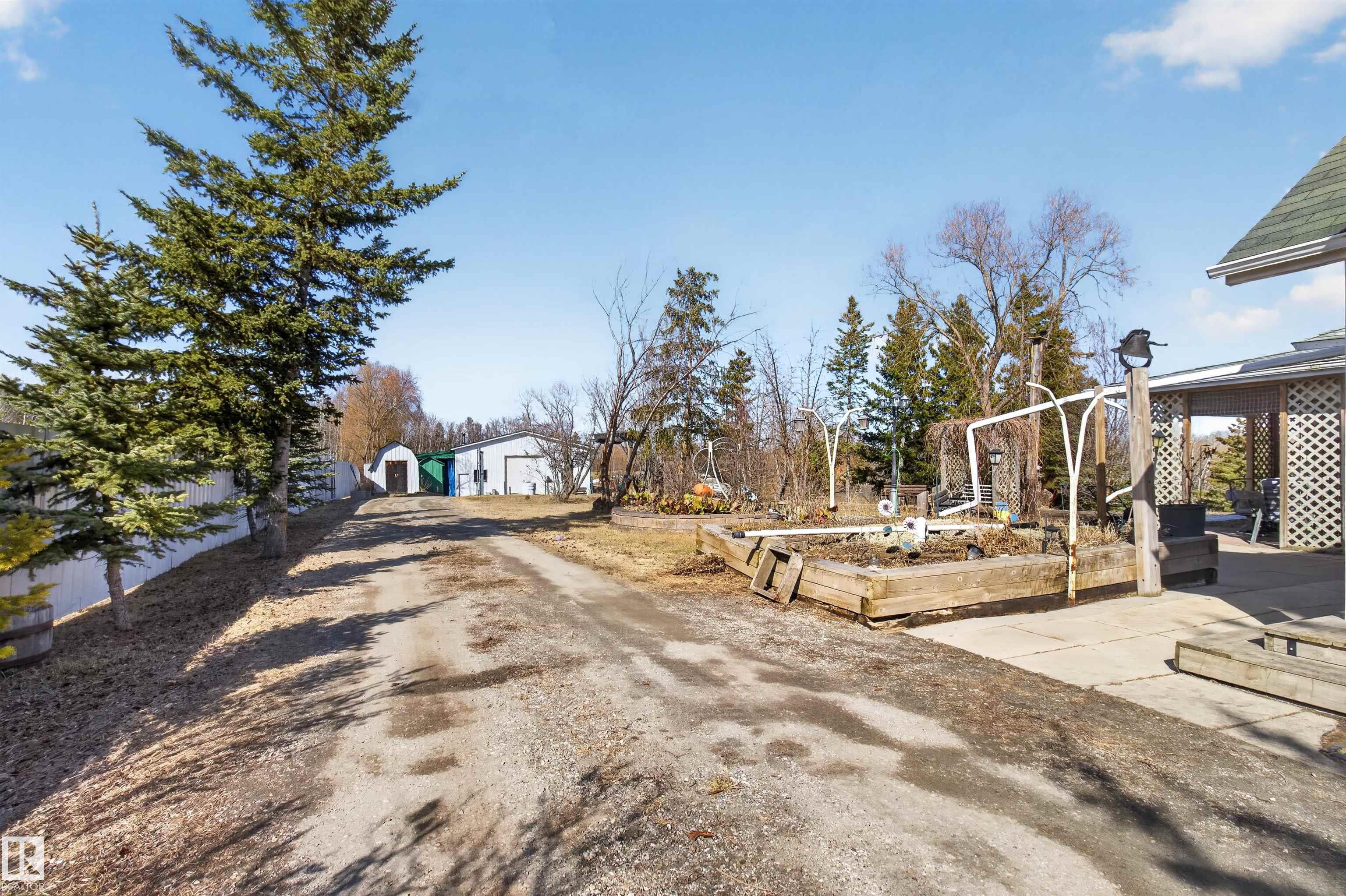 Photo 7 at 14 - 53348 Rge Road 211, Parkview Ridge Estates, Rural Strathcona County