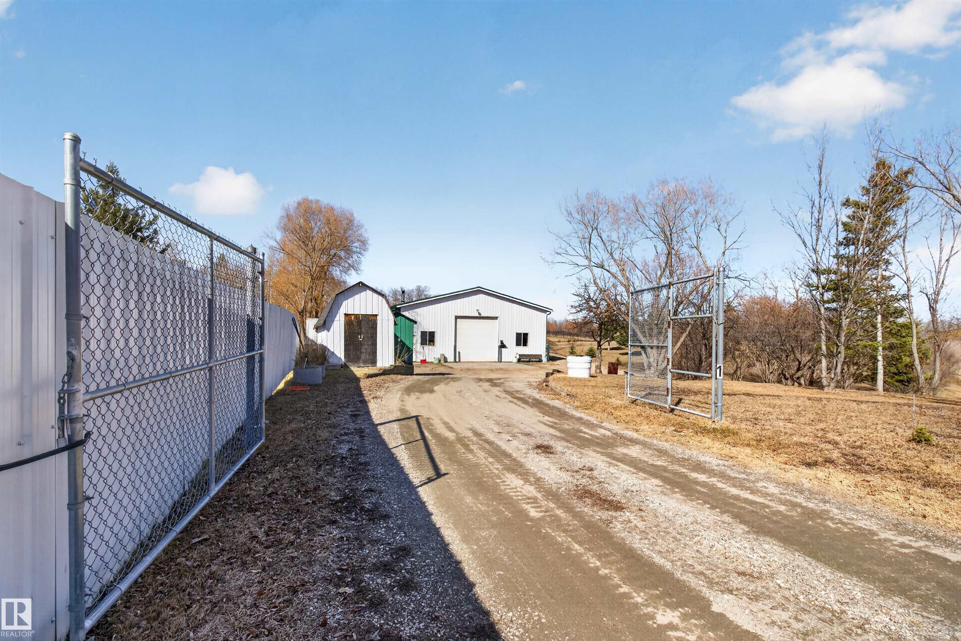 Photo 9 at 14 - 53348 Rge Road 211, Parkview Ridge Estates, Rural Strathcona County