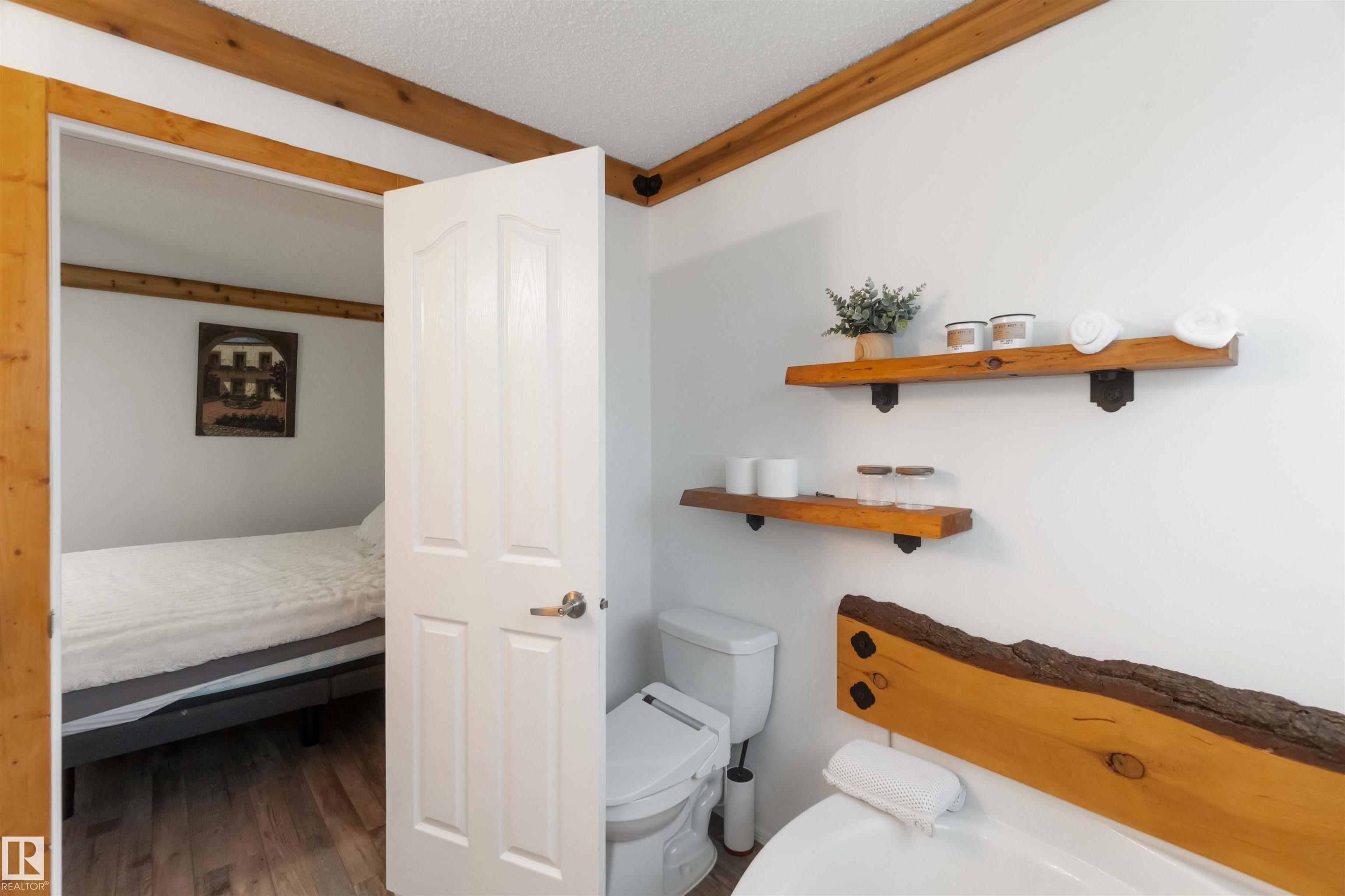 Photo 19 at 53273 Rge Road 215, None, Rural Strathcona County