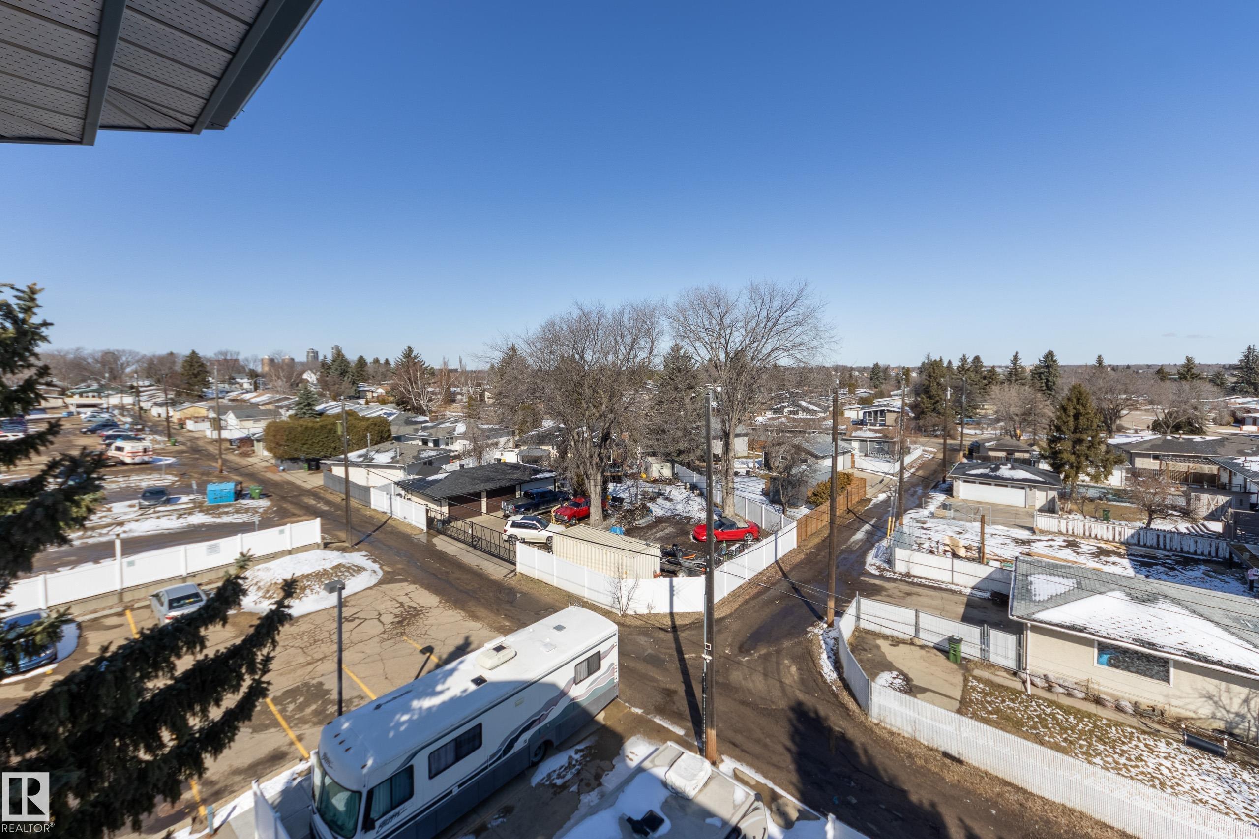 Photo 9 at 402 - 10610 76 Street NW, Forest Heights, Edmonton