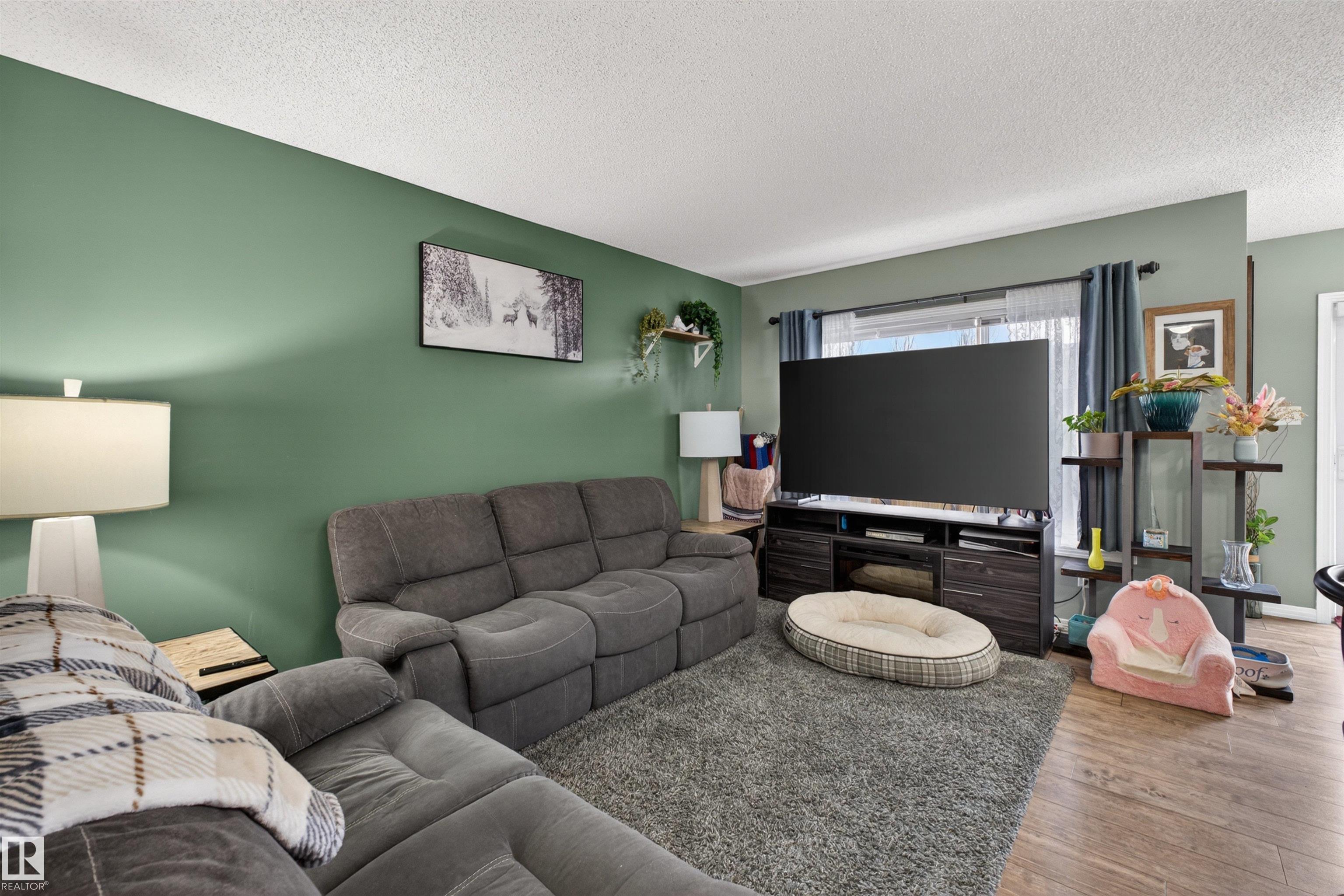 Photo 20 at 1512 152 Avenue NW, Fraser, Edmonton