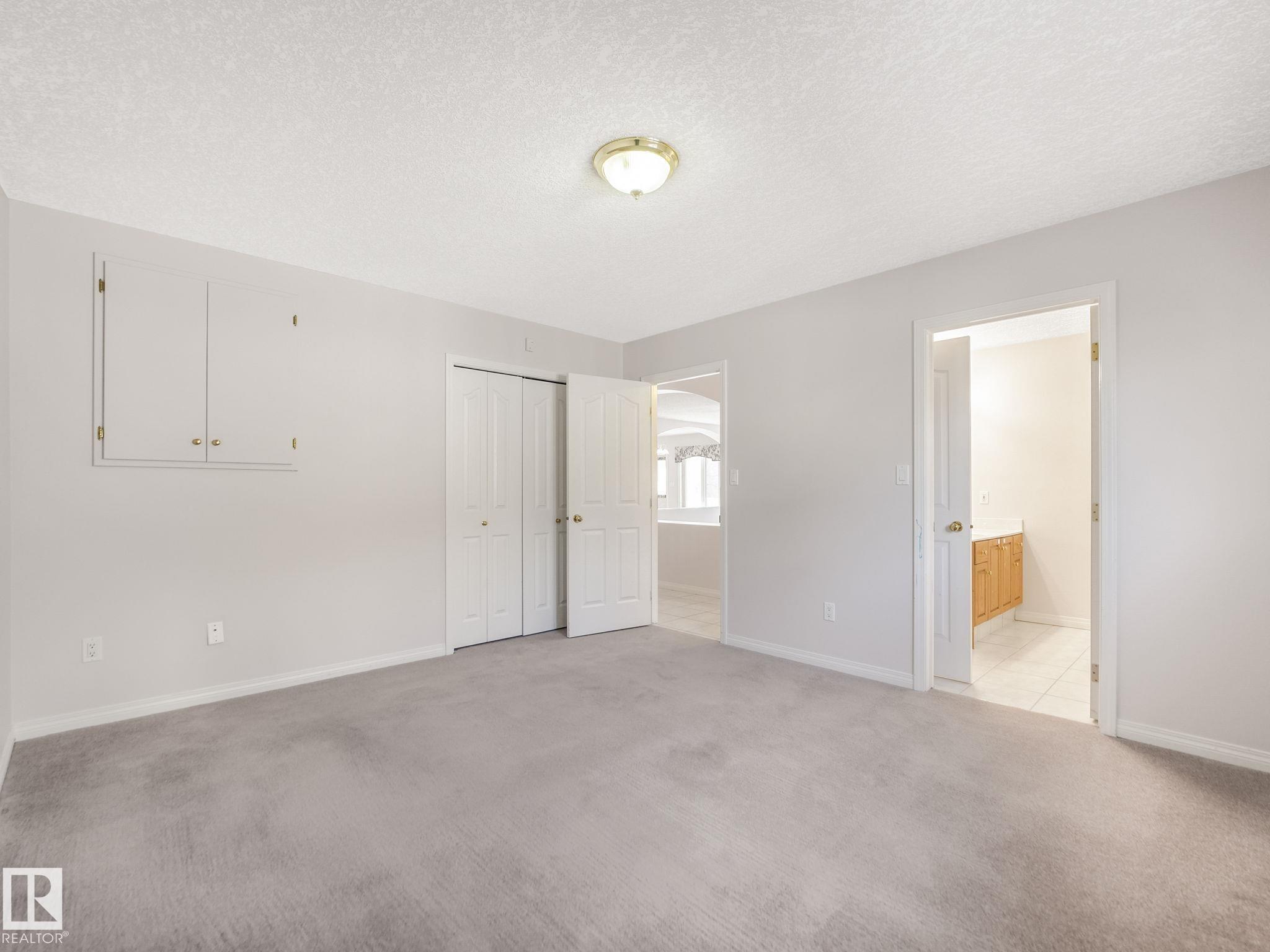 Photo 34 at 1054 Ormsby Crescent NW, Ormsby Place, Edmonton