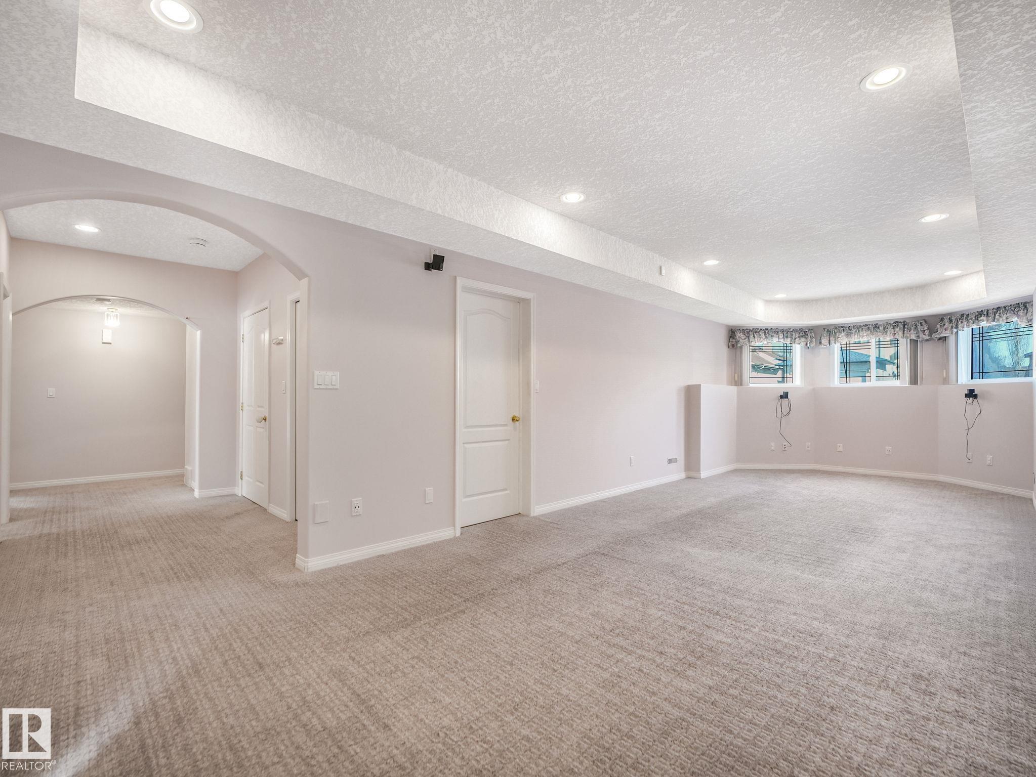 Photo 38 at 1054 Ormsby Crescent NW, Ormsby Place, Edmonton