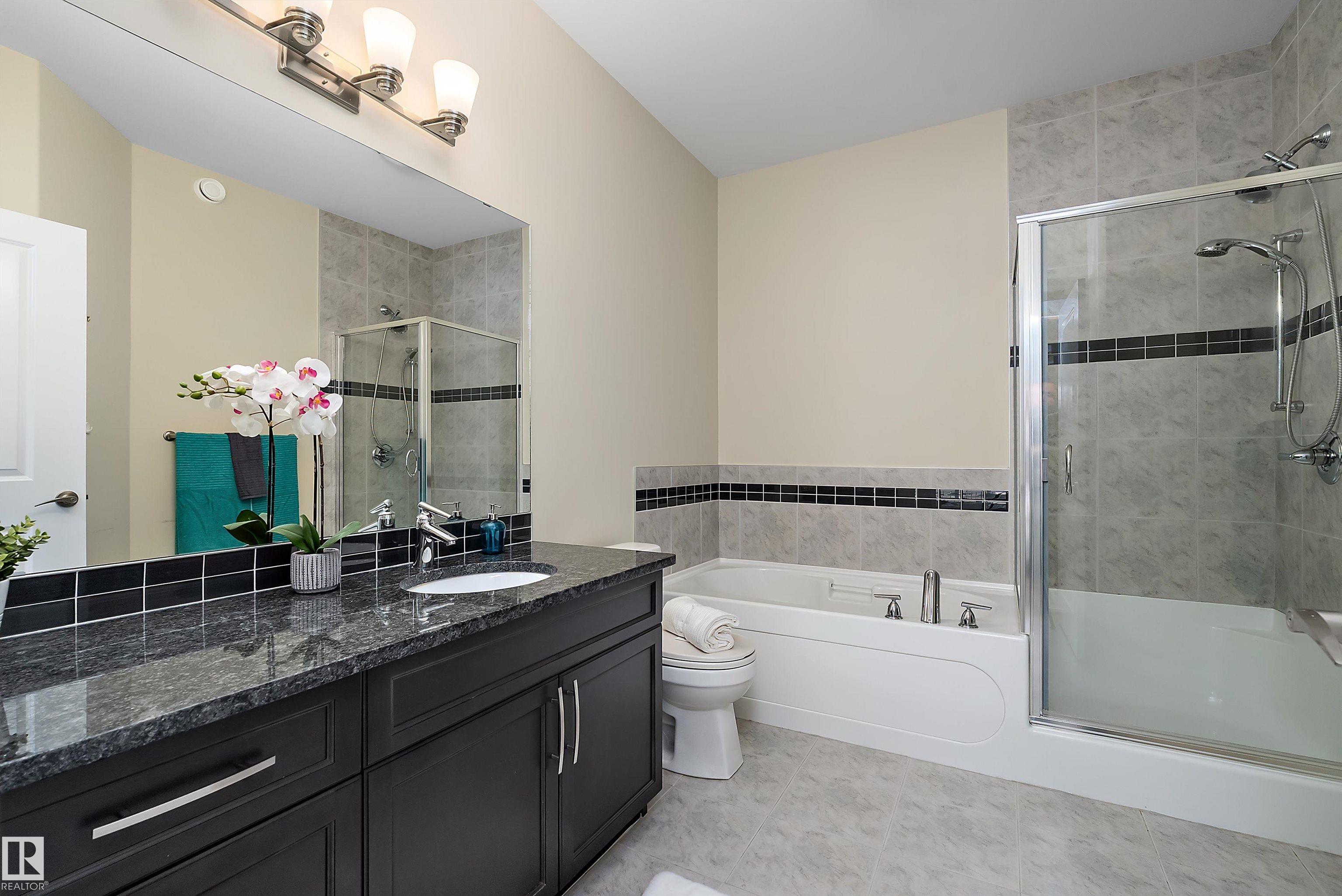 Photo 12 at 14 - 3090 Cameron Heights Way NW, Cameron Heights, Edmonton