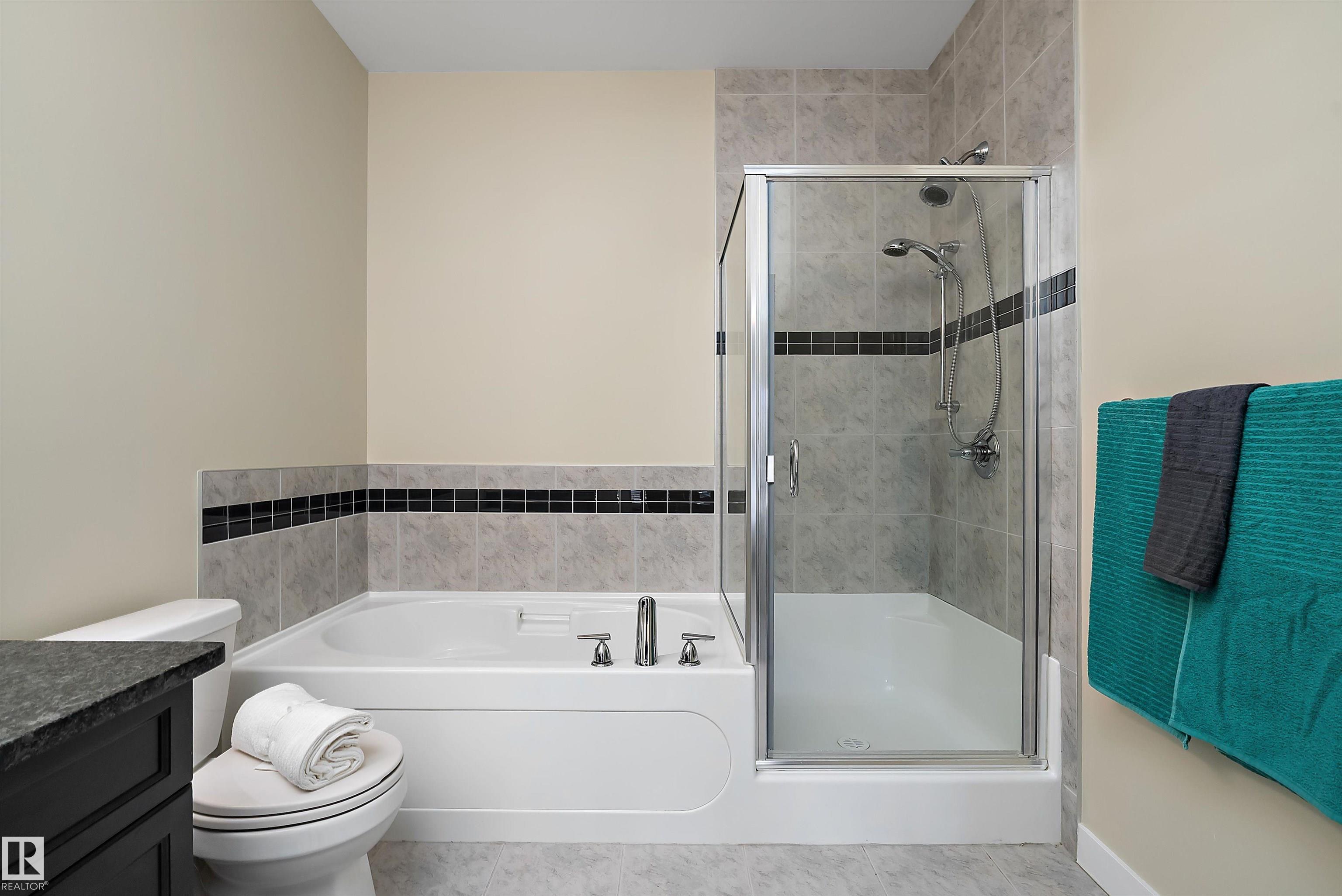 Photo 13 at 14 - 3090 Cameron Heights Way NW, Cameron Heights, Edmonton