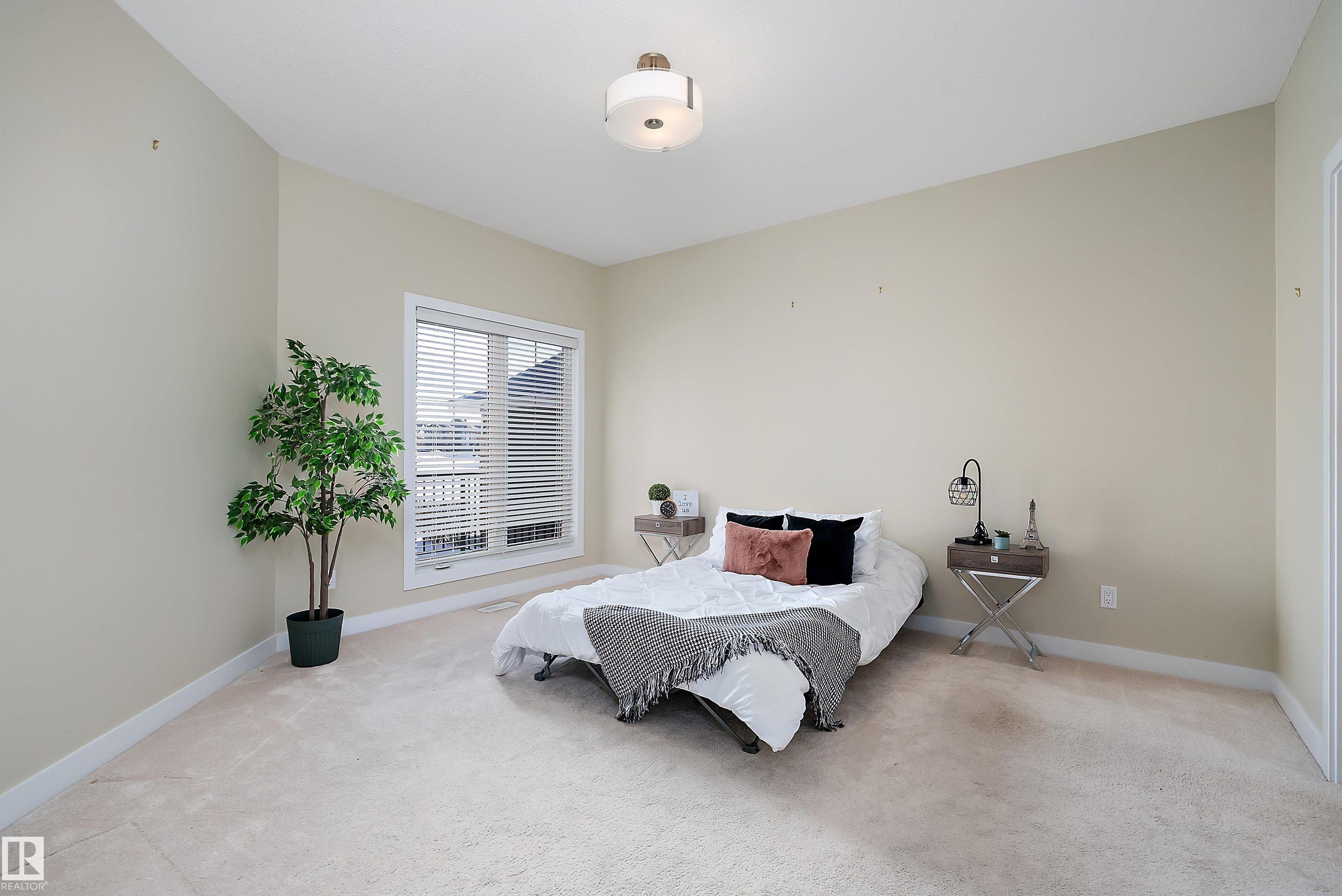 https://zimg.paragon.ice.com/ParagonImages/Property/PM/RAE/225396601/7/0/0/dc07501a2a7dca83c46bd12fa7a2832f/1/8a1ed7675674bf9ce59f3cce0736ec00/225396601-2577C6C1-FF30-40A0-9ECB-C561849EB215.JPG