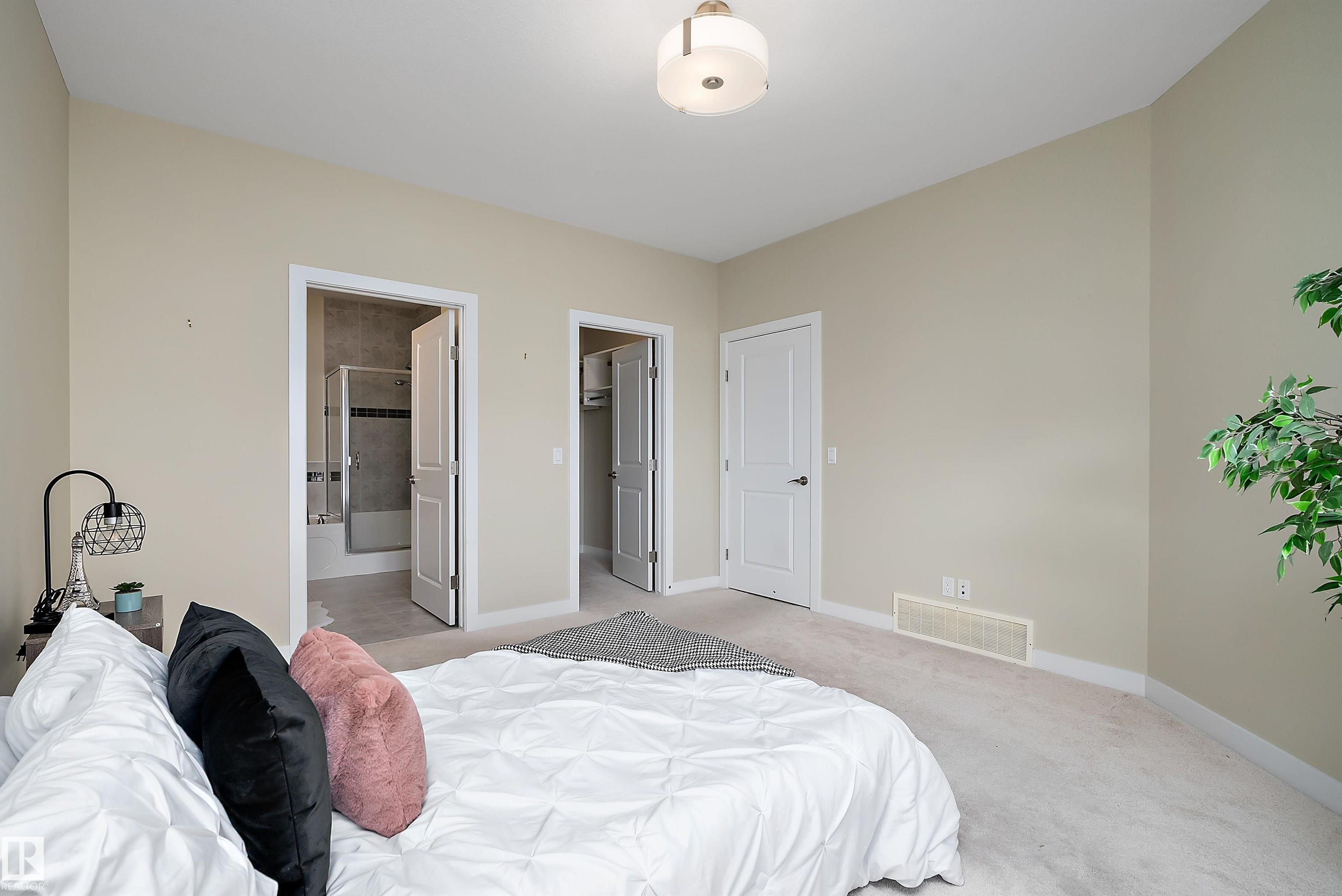 Photo 10 at 14 - 3090 Cameron Heights Way NW, Cameron Heights, Edmonton