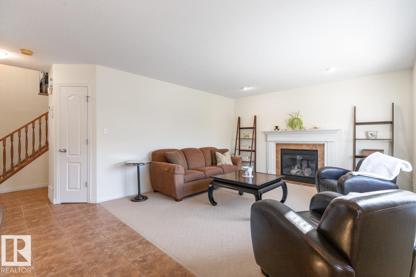 Picture for 12433 17A AV SW