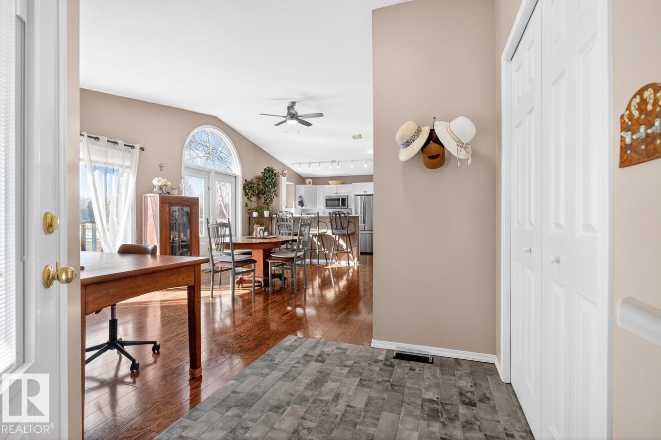 Photo 7 at 51512 Range Road 265, None, Rural Parkland County