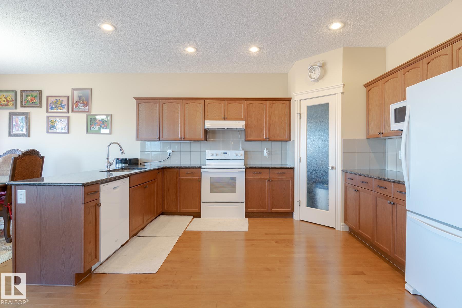 Photo 15 at 7426 Getty Way NW, Granville, Edmonton