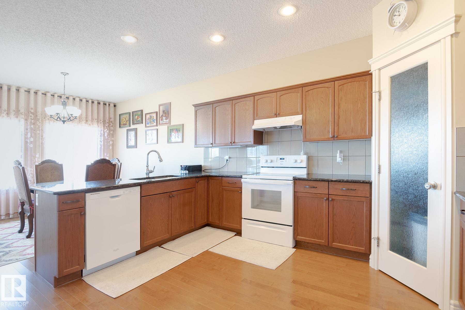 Photo 16 at 7426 Getty Way NW, Granville, Edmonton