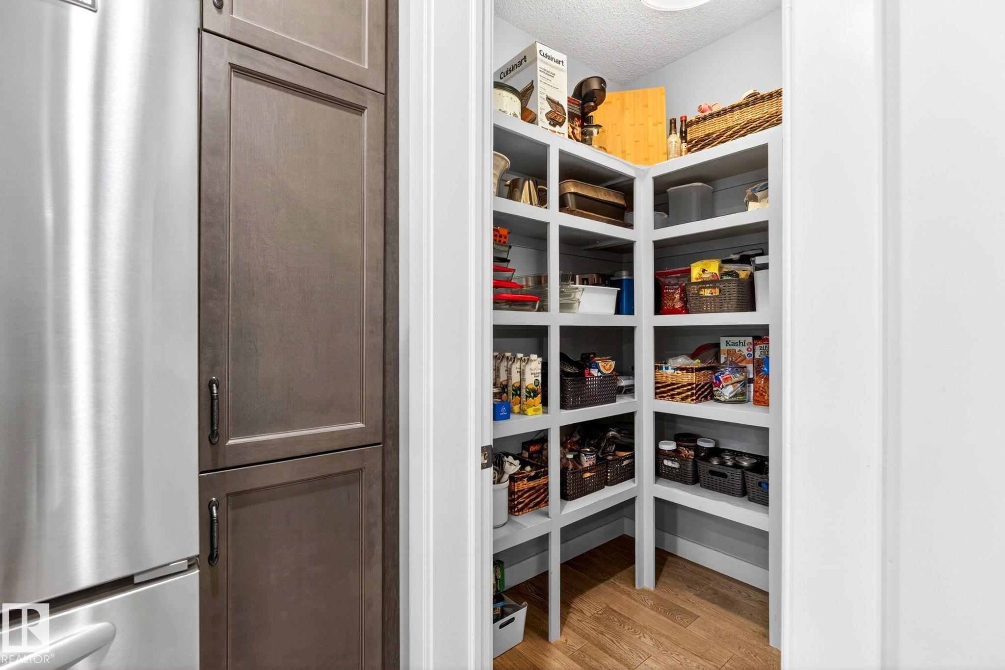 Photo 32 at 152 Rideau Crescent, Coloniale Estates, Beaumont