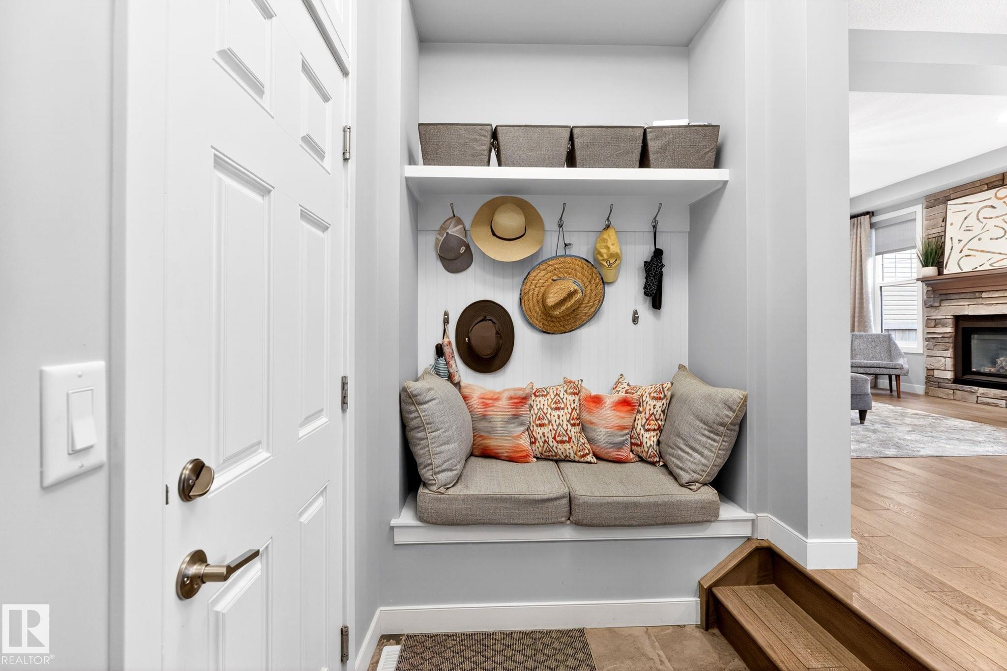 Photo 33 at 152 Rideau Crescent, Coloniale Estates, Beaumont