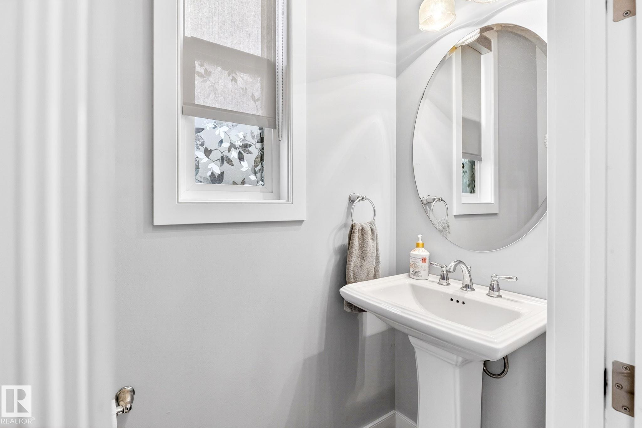 Photo 35 at 152 Rideau Crescent, Coloniale Estates, Beaumont