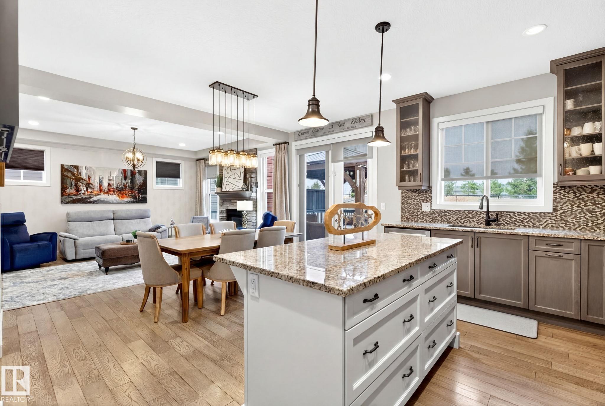 Photo 6 at 152 Rideau Crescent, Coloniale Estates, Beaumont