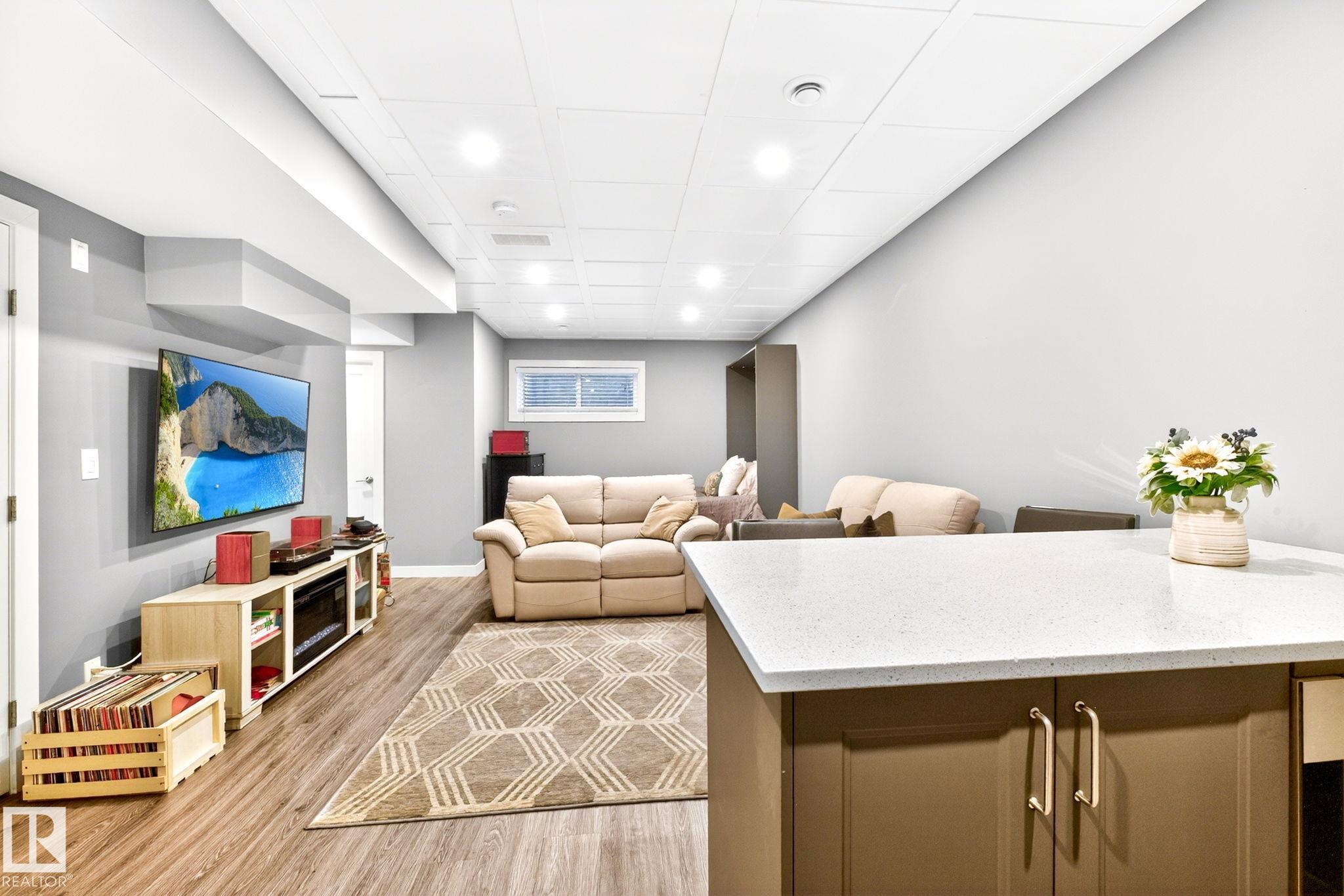 Photo 51 at 152 Rideau Crescent, Coloniale Estates, Beaumont