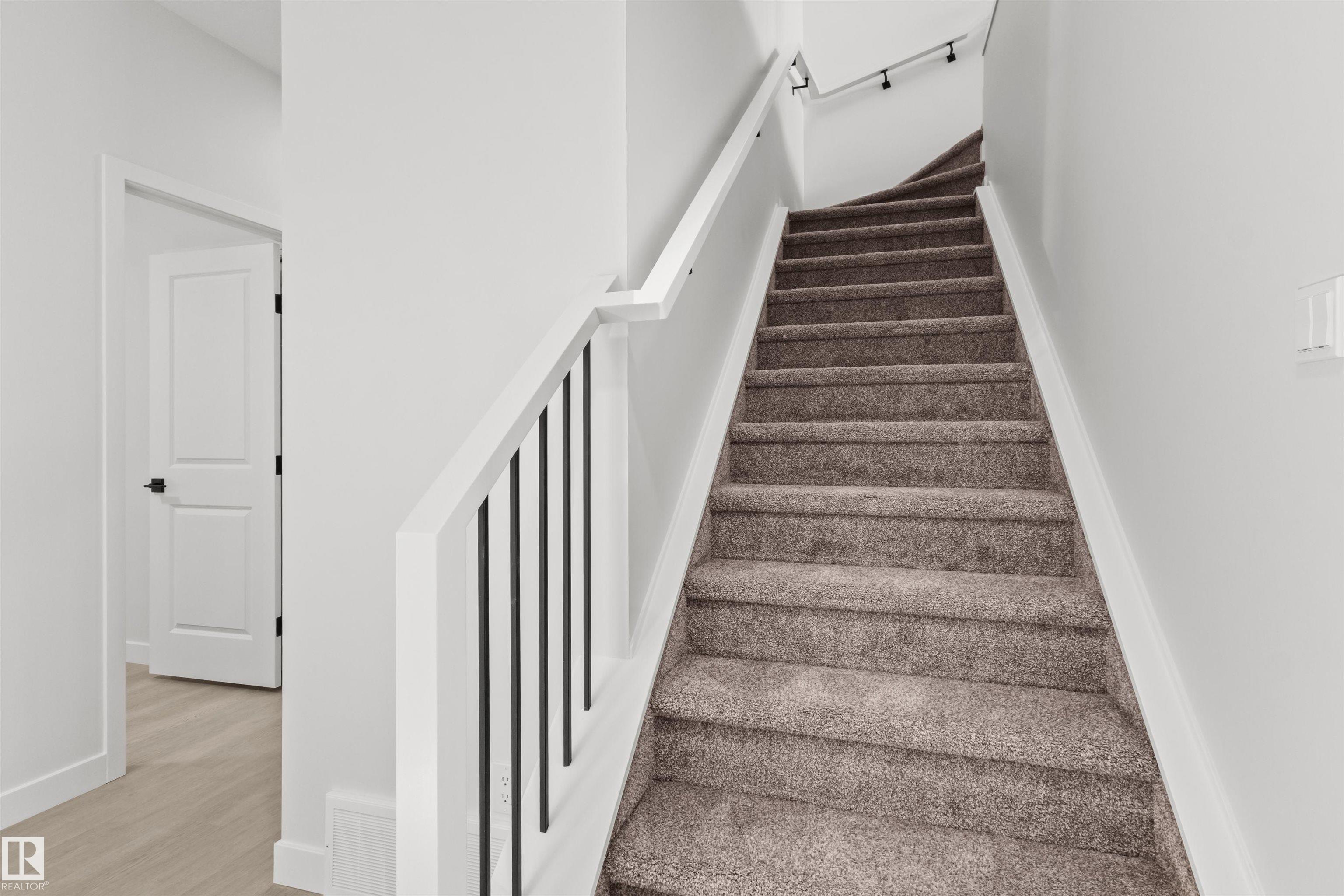 https://zimg.paragon.ice.com/ParagonImages/Property/PM/RAE/225396630/16/0/0/ebe84f949b67a0ae60ccdb7fa1dd6b6c/1/a5905a0b2ca5b235afac45f39690e1ef/225396630-d472e4f6-5b8c-4ed0-a5ec-e9fd82832f94.JPG