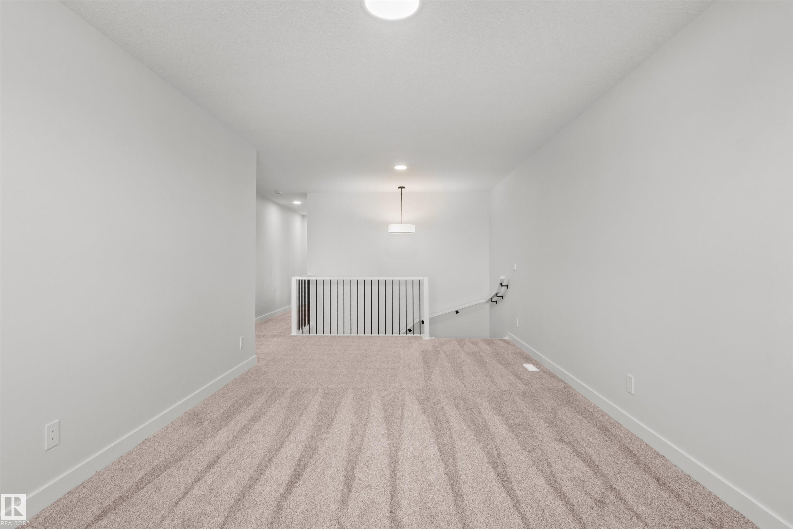 https://zimg.paragon.ice.com/ParagonImages/Property/PM/RAE/225396630/21/0/0/24c33417c2011ade22da396929cc4268/1/a5905a0b2ca5b235afac45f39690e1ef/225396630-60a34a22-4600-4f22-b875-ebc820291d1b.JPG