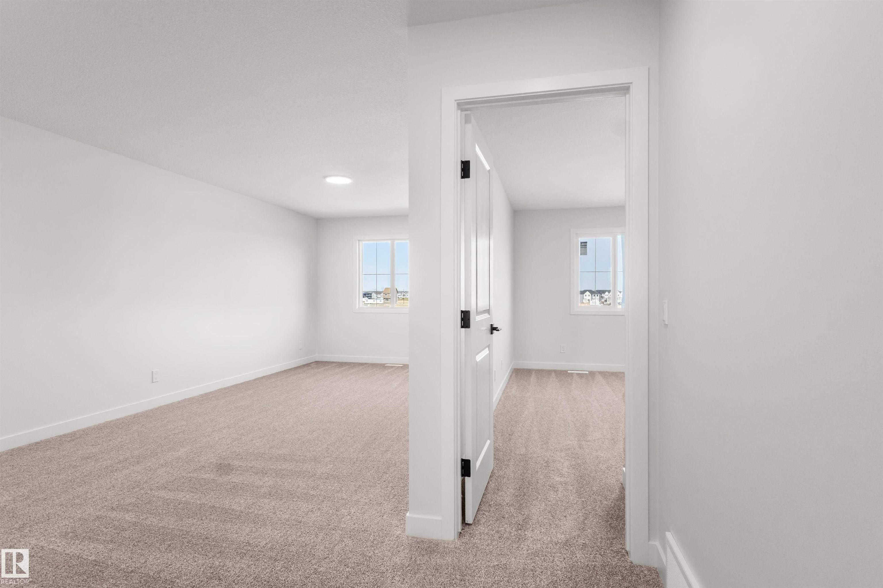https://zimg.paragon.ice.com/ParagonImages/Property/PM/RAE/225396630/23/0/0/438b39fbb87fae496ebffe404c6bd0cb/1/a5905a0b2ca5b235afac45f39690e1ef/225396630-dea54bfa-51f7-44f8-8da5-82c8f1756704.JPG