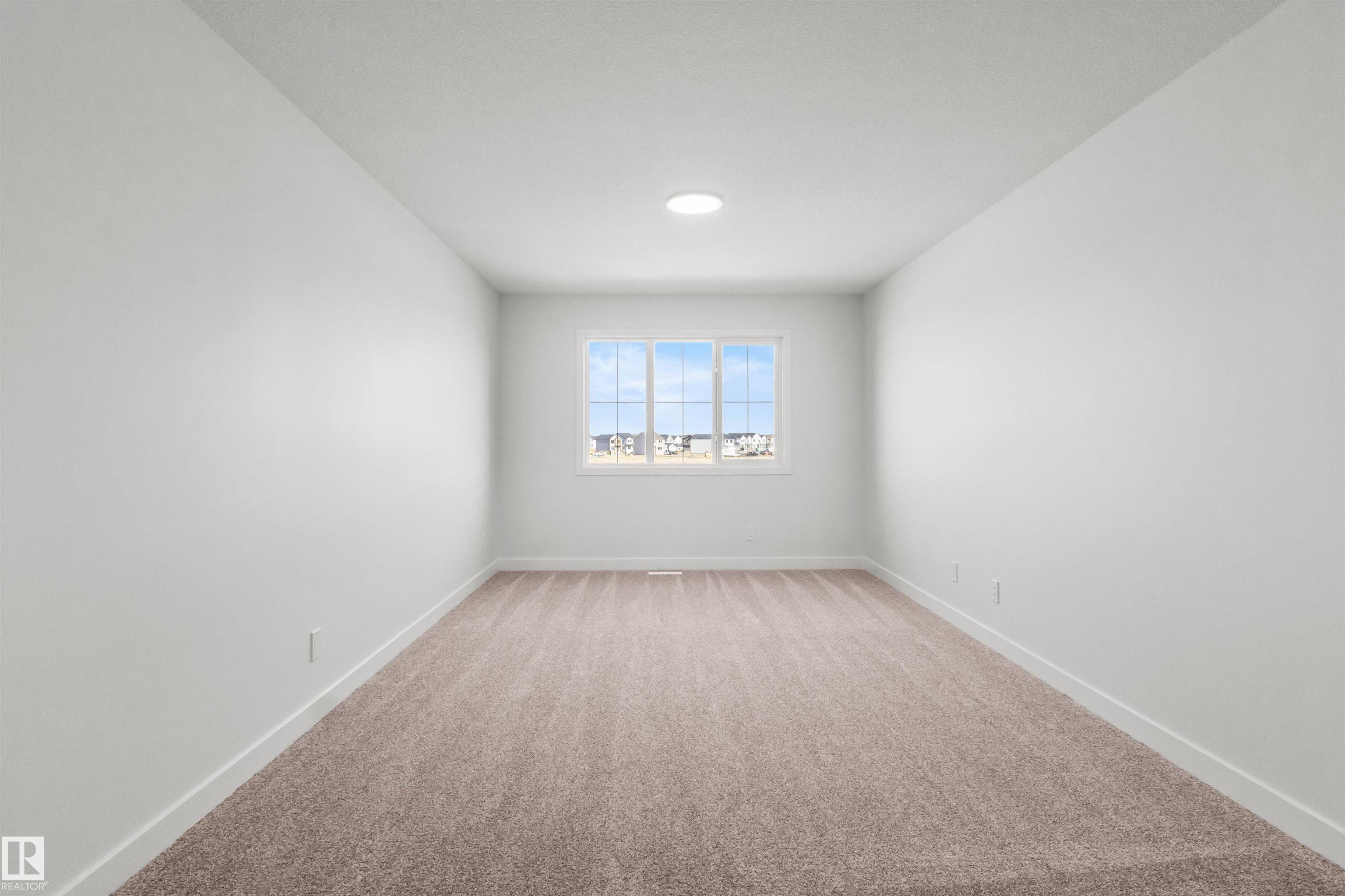 https://zimg.paragon.ice.com/ParagonImages/Property/PM/RAE/225396630/32/0/0/cb5fe80b338aa5a3e0b84d90102e3cfb/1/a5905a0b2ca5b235afac45f39690e1ef/225396630-b6f7ec91-fcab-42e0-a646-98d54ffb1806.JPG