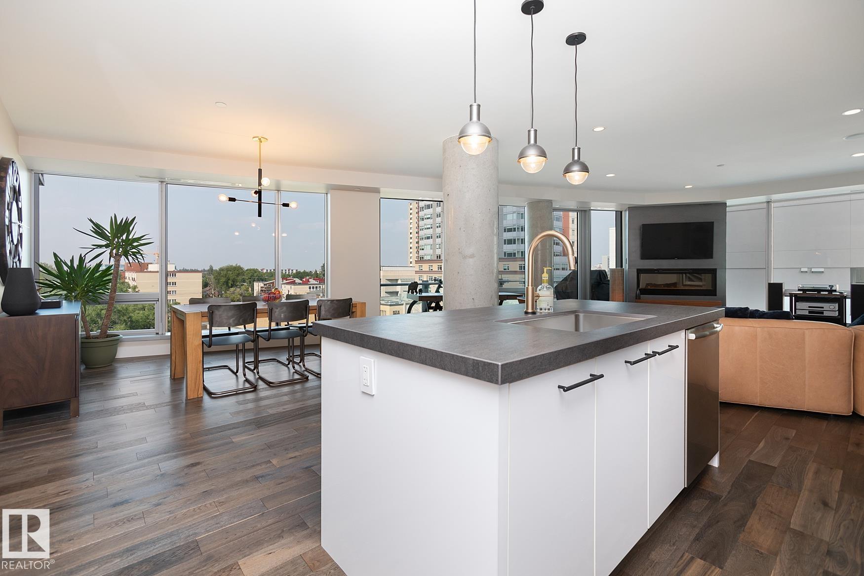 Photo 14 at 501 - 11969 Jasper Avenue NW, Wîhkwêntôwin, Edmonton