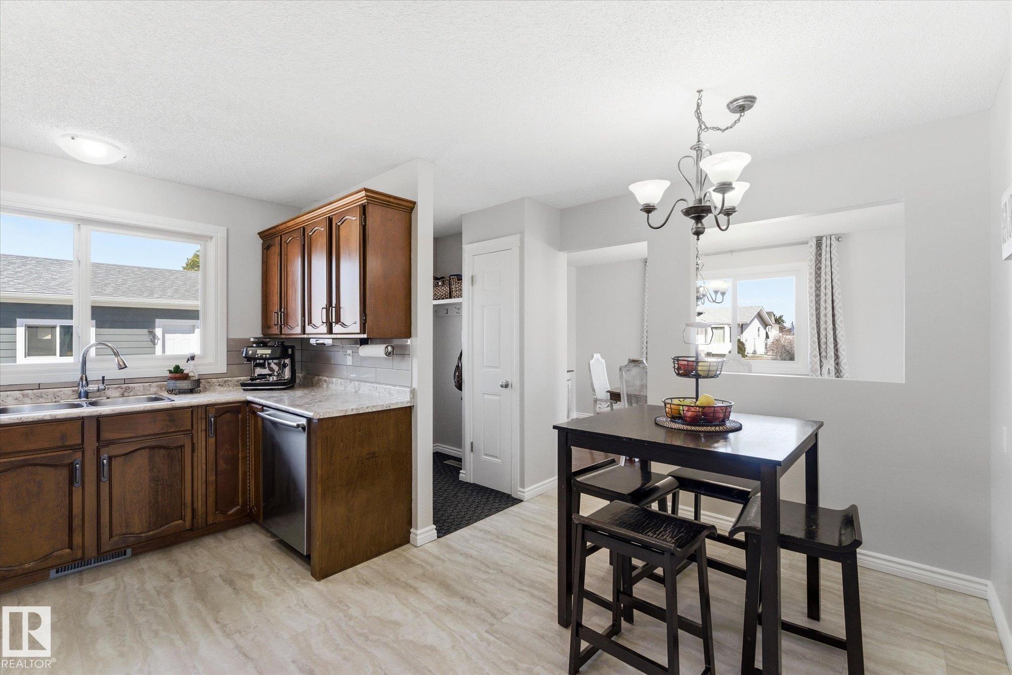 Photo 15 at 9522 95 Street, Morinville