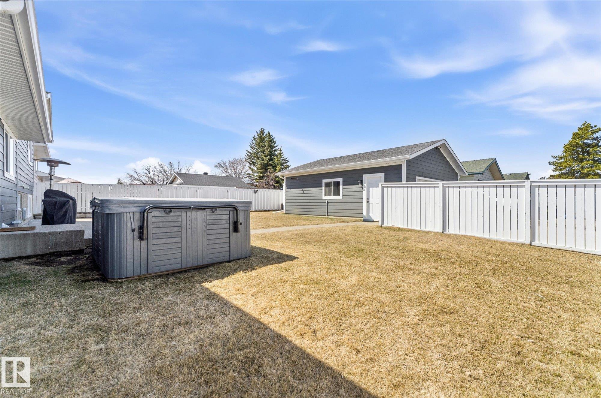 Photo 47 at 9522 95 Street, Morinville