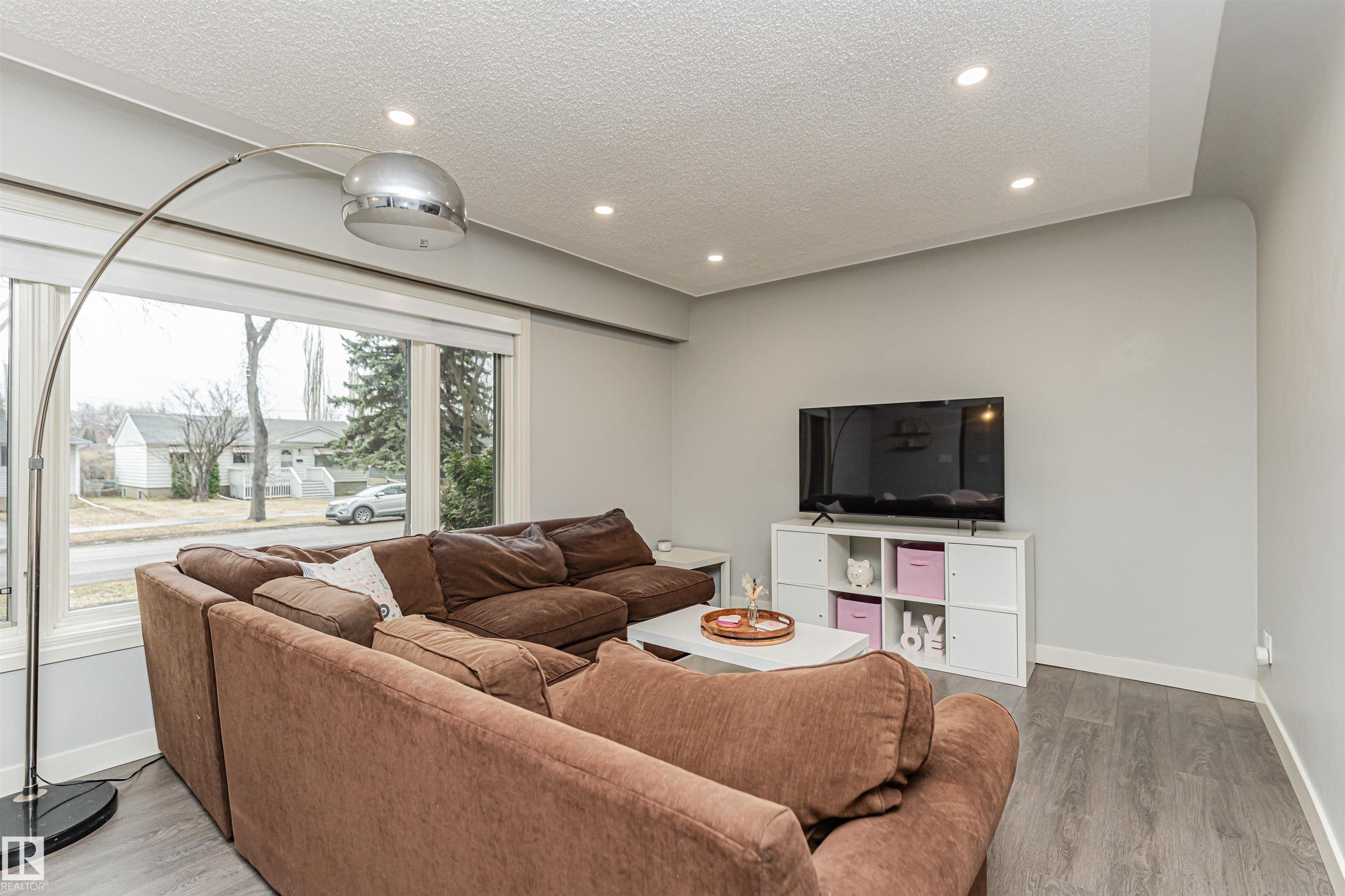 Photo 12 at 10736 148 Street NW, McQueen, Edmonton