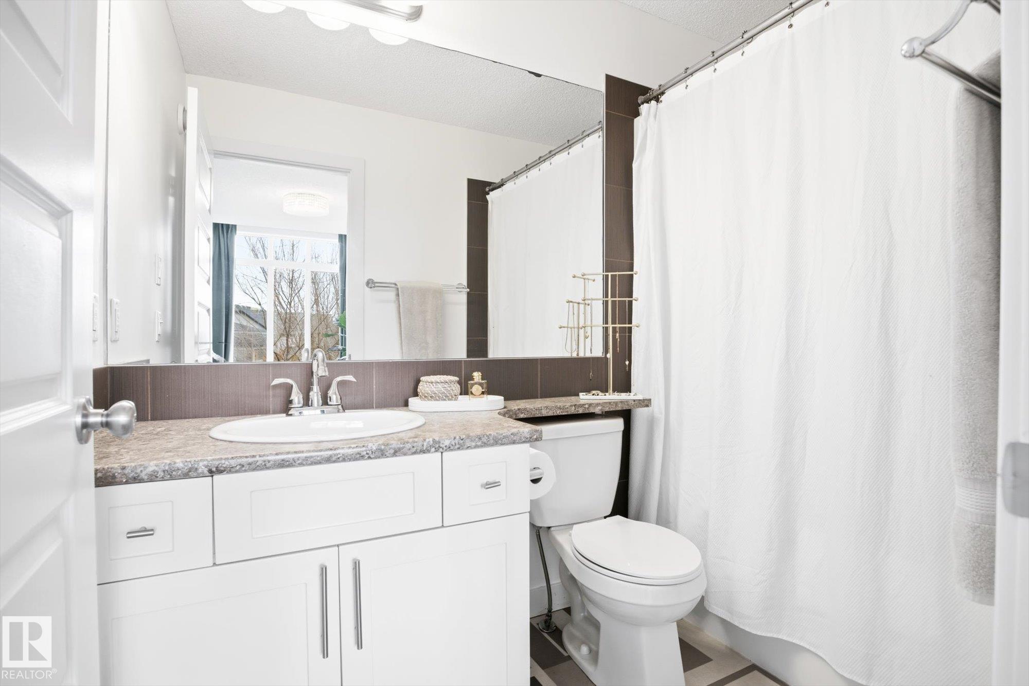 https://zimg.paragon.ice.com/ParagonImages/Property/PM/RAE/225396659/21/0/0/ef955208e76730ecb492fe4df060f805/1/1f9be3e41e599cf7ddb7e281463d7403/225396659-c7667aec-4da1-412c-a6e8-813207c072d8.JPG