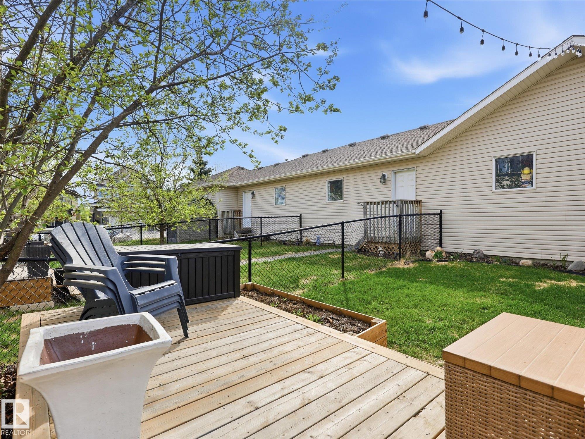 https://zimg.paragon.ice.com/ParagonImages/Property/PM/RAE/225396659/33/0/0/1ecaba0600e6fbba6b6eea1e64ddfa60/1/1f9be3e41e599cf7ddb7e281463d7403/225396659-f8b2dc56-e7aa-4a82-b2b5-170efdb50282.JPG