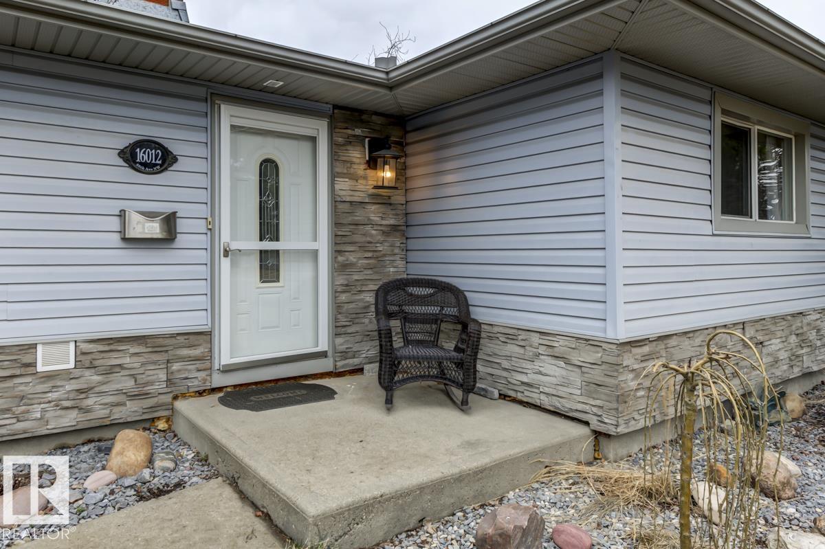 Picture for 16012 88 AV NW