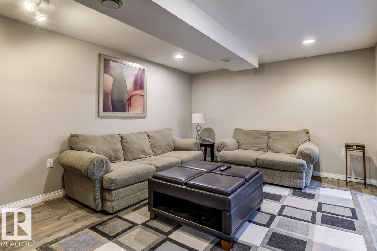 Photo 39 at 16012 88 Avenue NW, Meadowlark Park, Edmonton