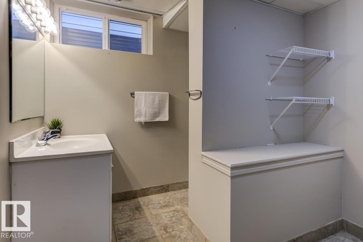 Photo 44 at 16012 88 Avenue NW, Meadowlark Park, Edmonton