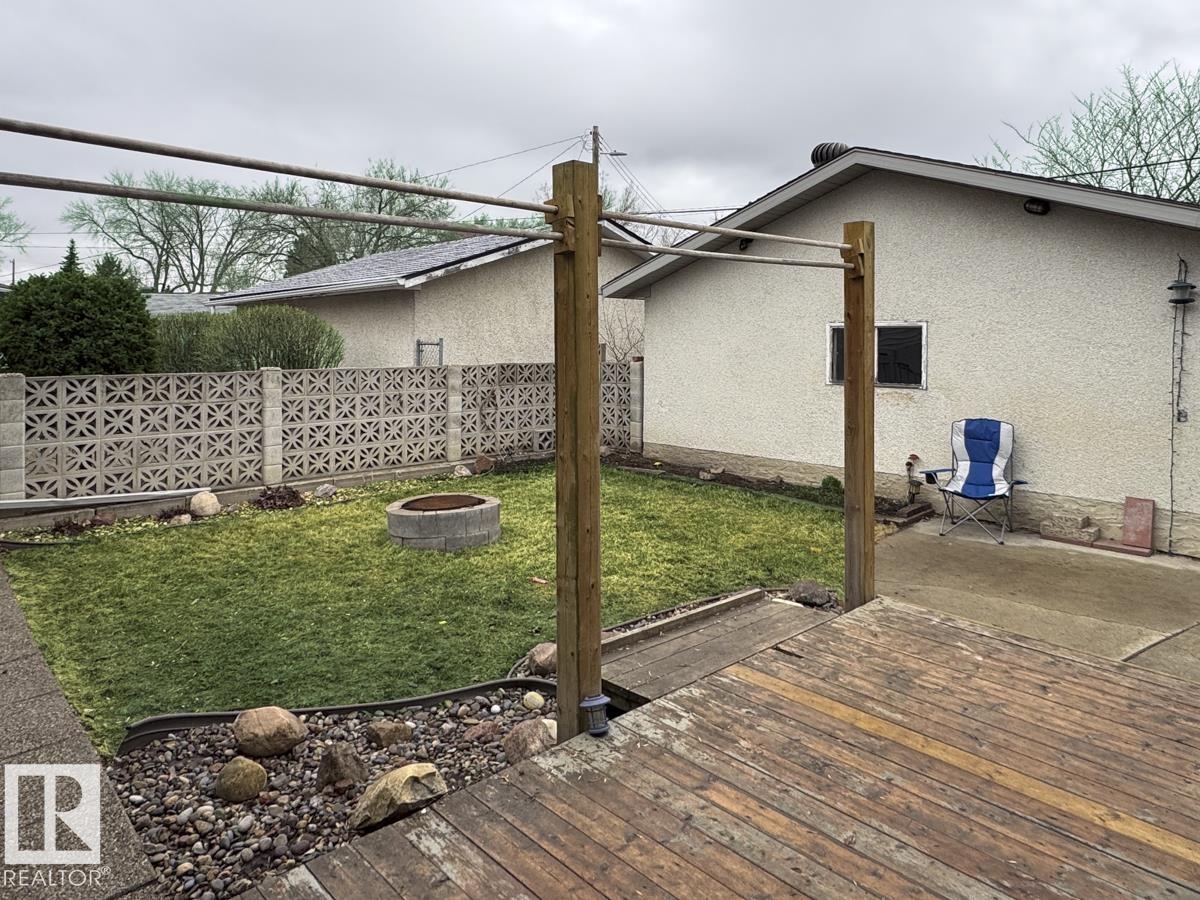 Photo 49 at 16012 88 Avenue NW, Meadowlark Park, Edmonton