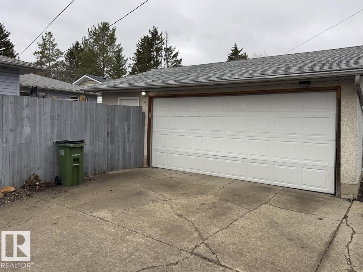 Photo 52 at 16012 88 Avenue NW, Meadowlark Park, Edmonton