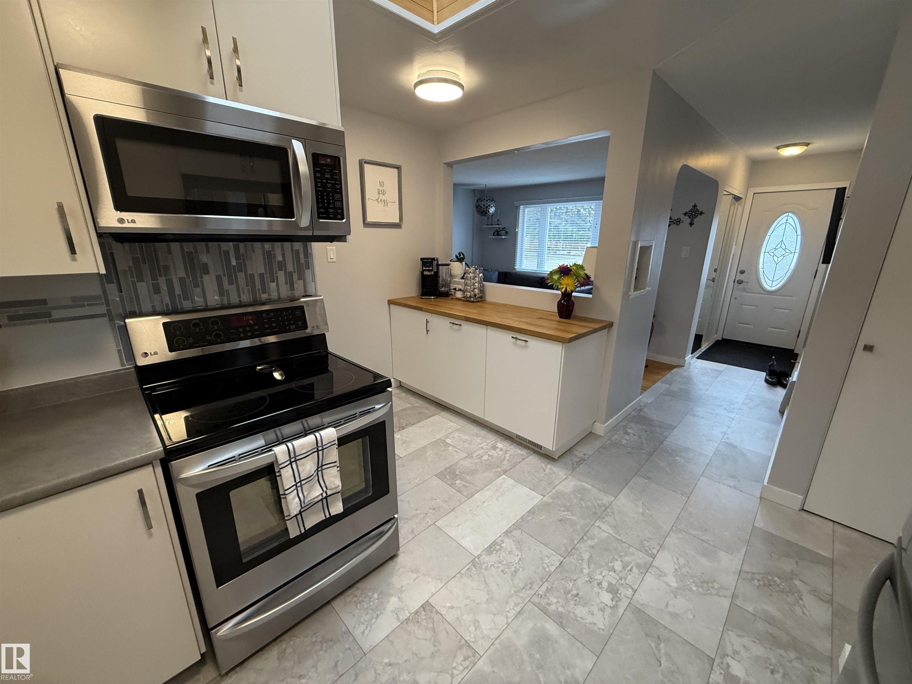 Photo 9 at 11948 132 Street NW, Sherbrooke, Edmonton