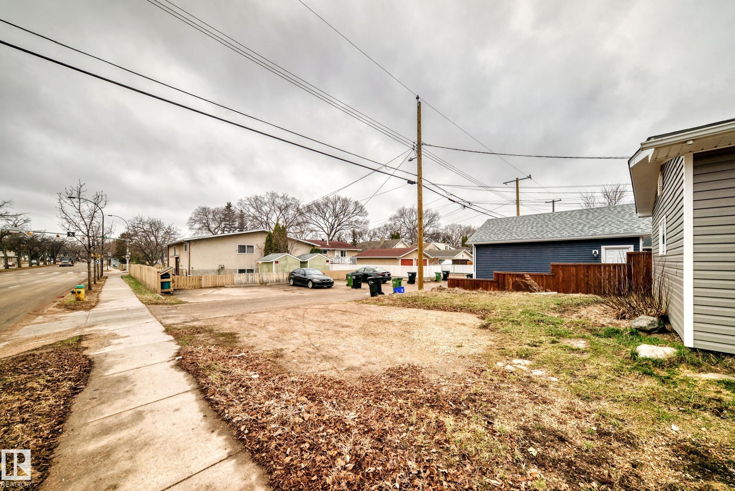Listing photo thumbnail