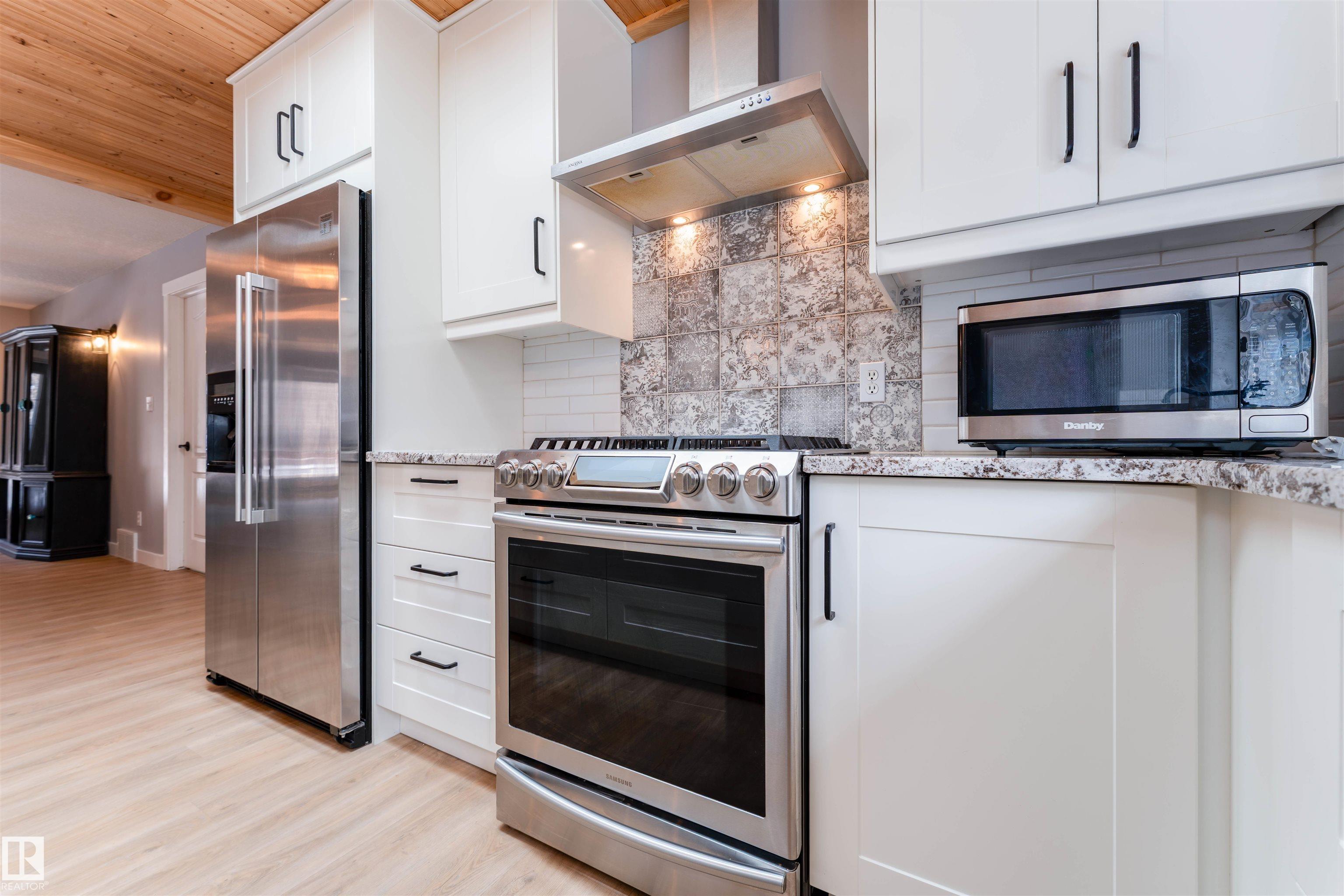 Photo 16 at 18 - 51515 Rge Road 32 A, None, Rural Parkland County