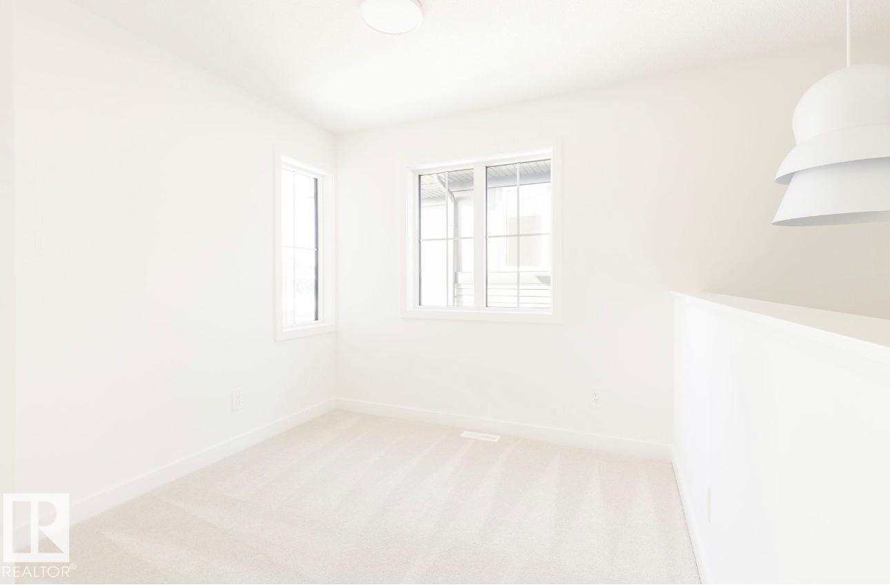 https://zimg.paragon.ice.com/ParagonImages/Property/PM/RAE/225396705/8/0/0/f9b631ca456e6780089b9495c9bc6cca/1/61bafef2b7626479bcf5cd14ff0a00d3/225396705-d602c2ae-1d16-4eaa-9078-2e625a37893b.JPG